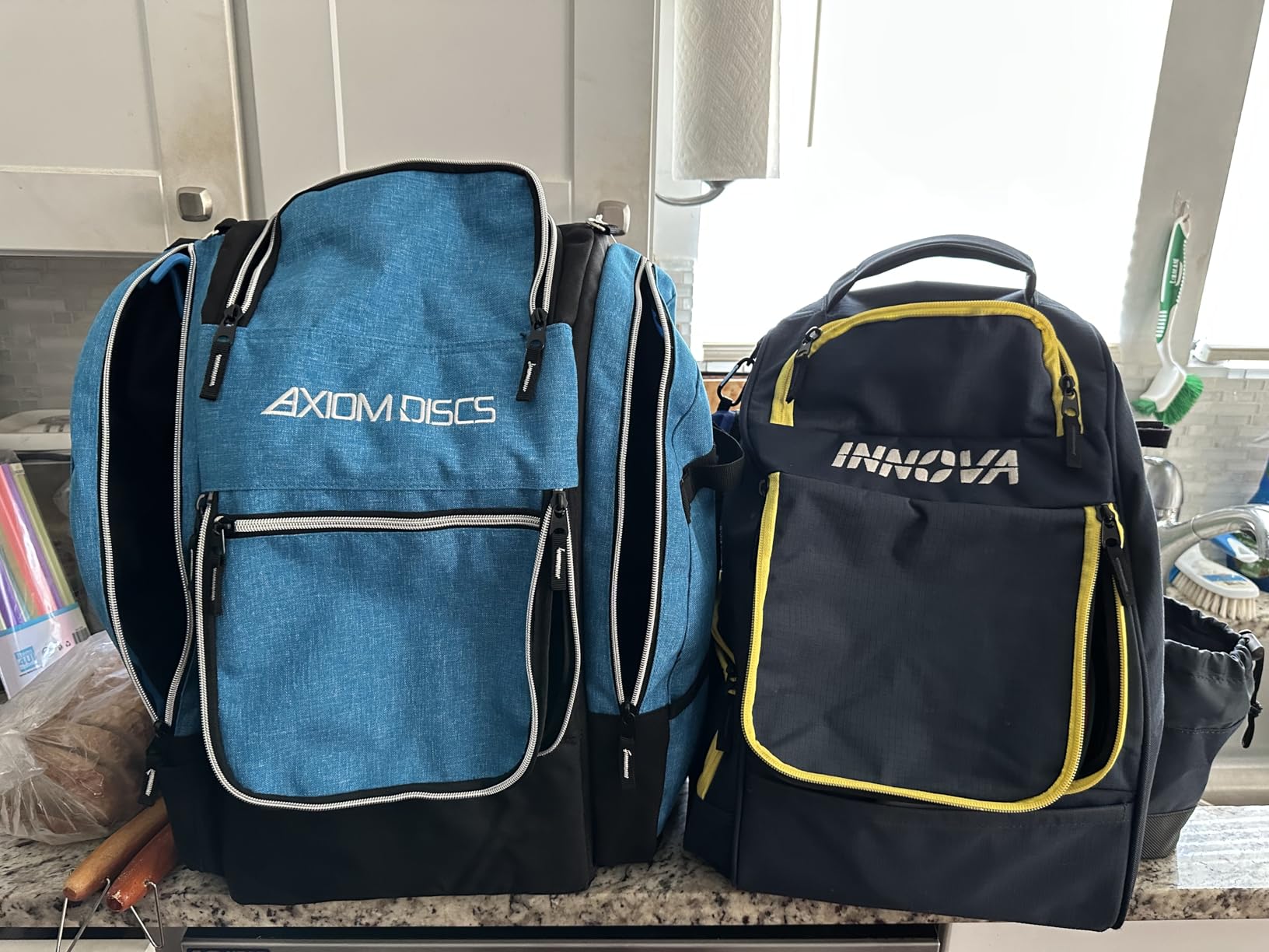 Axiom Discs Voyager Lite Backpack Disc Golf Bag (Choose Your Favorite Color) customer photo 2