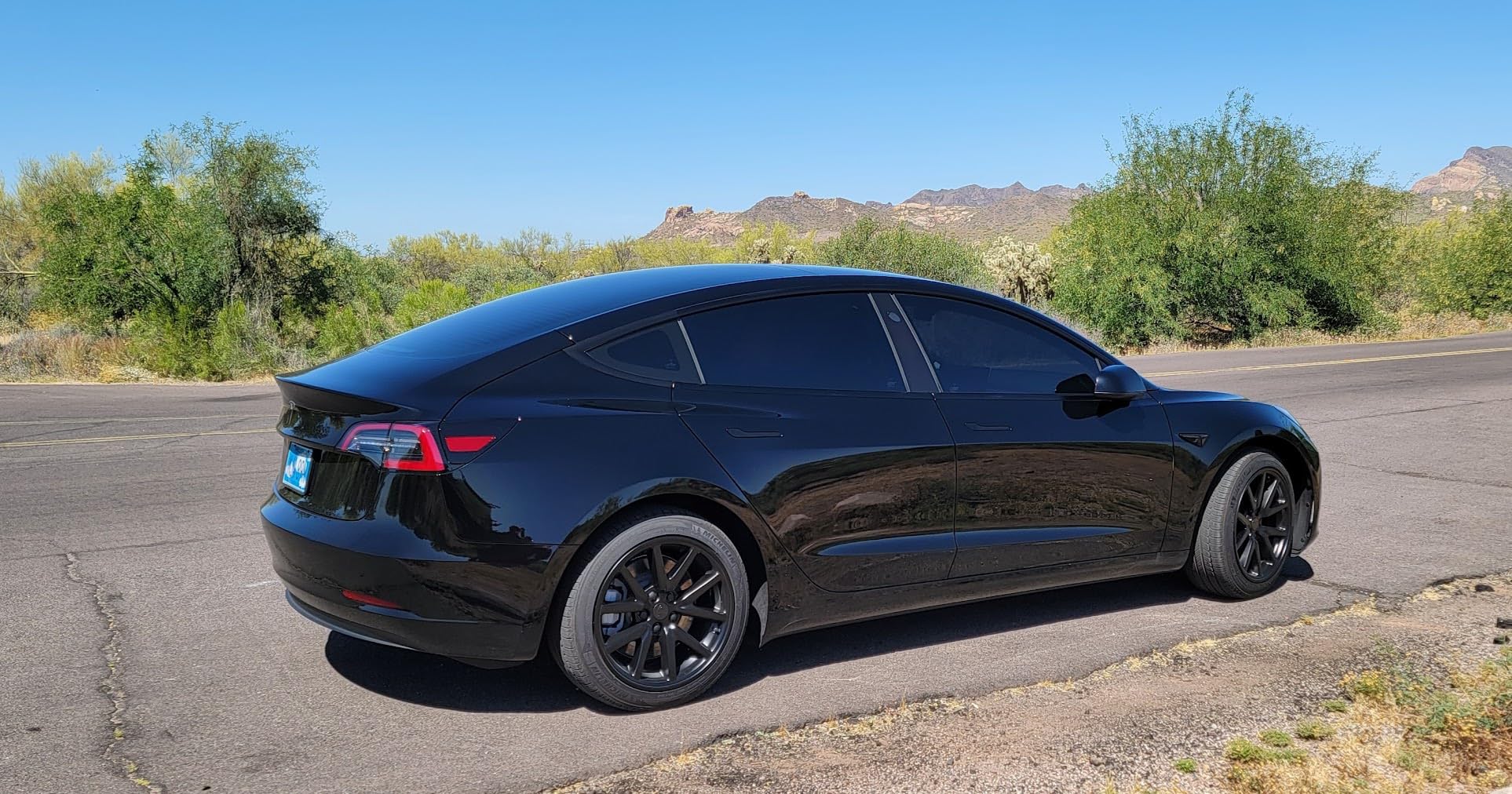 Mayde 18-Inch Hub Caps fits 2017-2022 Tesla Model 3, Replacement Wheel Covers (Set of 4,) (Gloss Black) customer photo 2