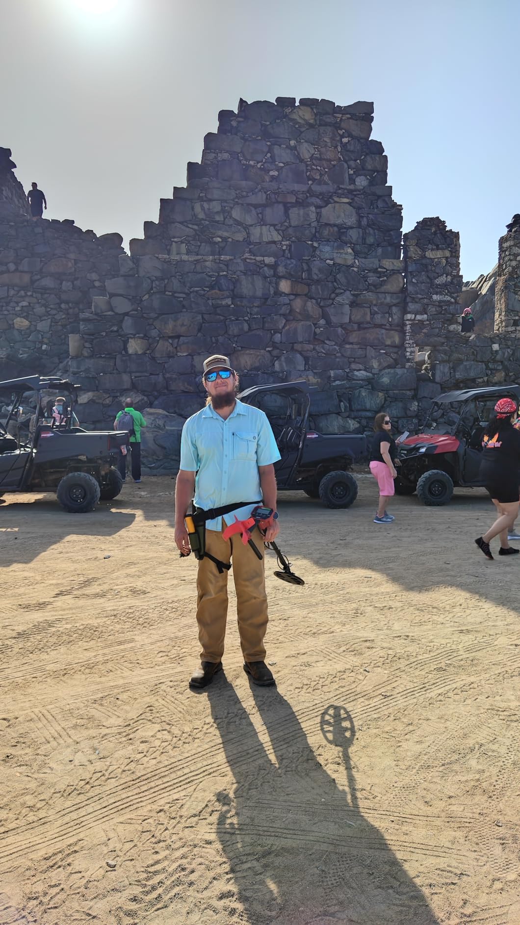 Metal Detector Shovel, Kemaier Heavy Duty Double Serrated Edge Digger, Metal Detecting Digging Tool with Sheath for Belt Mount, Gardening Accessories for Metal Detection Digging Loosening Planting customer photo 1