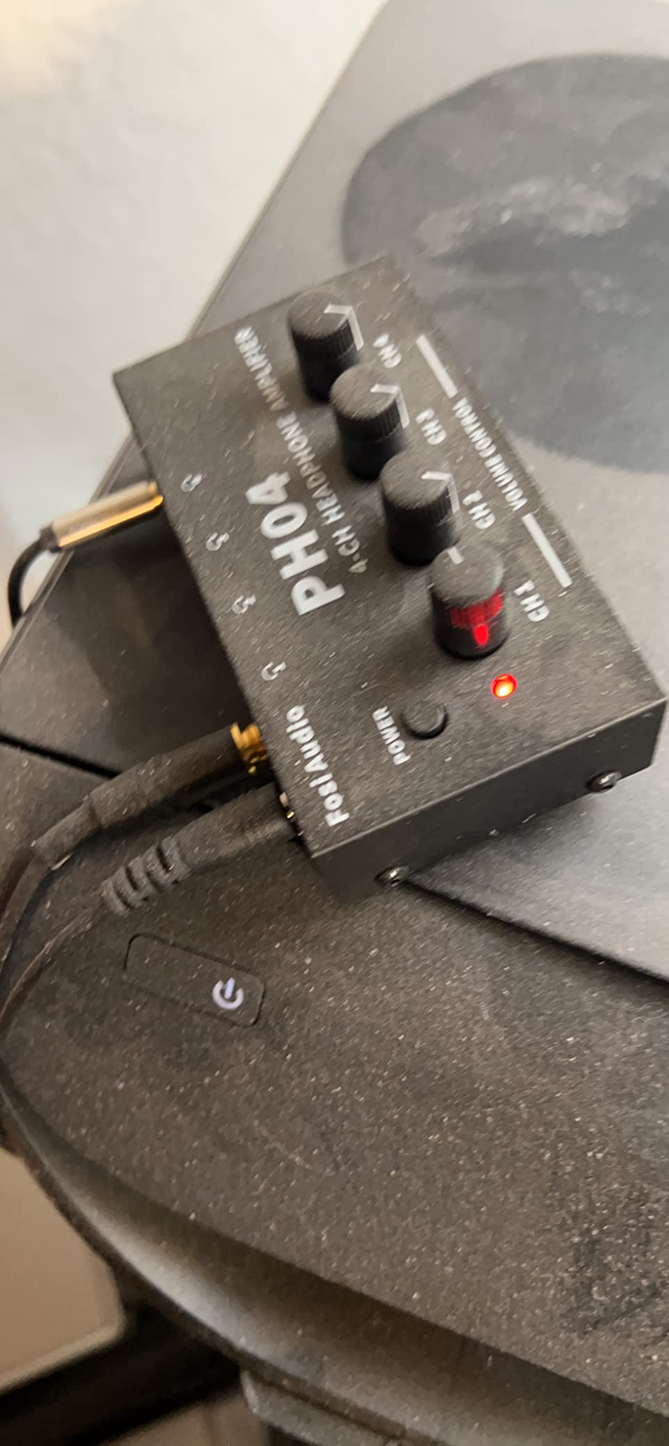 Fosi Audio PH04 4 Channel Headphone Amplifier Stereo Audio Amp with 12V 1A Power Adapter Ultra-Compact Portable Headphone Splitter for Studio and Stage customer photo 1