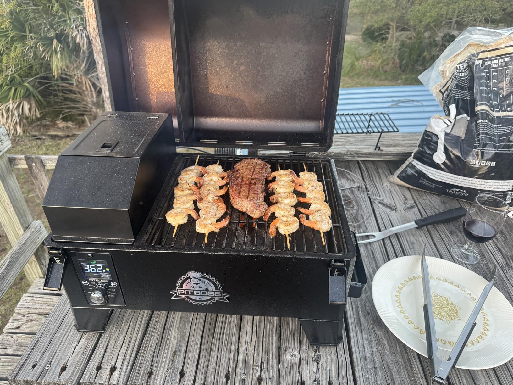 PIT BOSS 10697 Table Top Wood Grill With Temperature Control, Mahogany customer photo 1