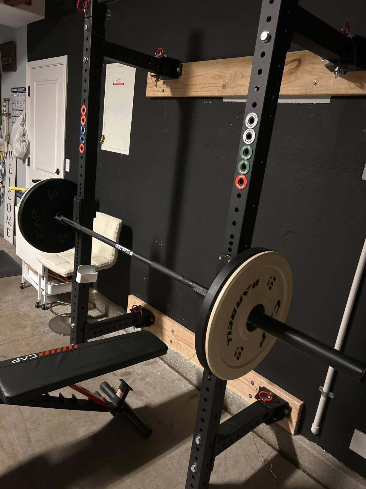 Fitvids Olympic Cerakote Barbell - for Home & Commercial Gyms, 190K PSI Tensile Strength Rated for up to 1,500-Pound Capacity, Multiple Colors customer photo 1