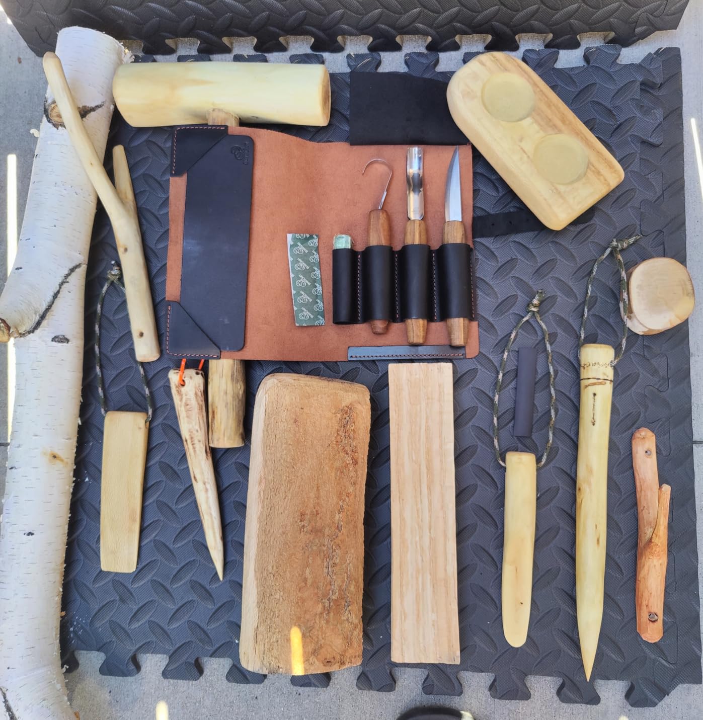 BeaverCraft Wood Spoon Carving Tools Kit S14x Deluxe - Whittling Tools Set Includes Sloyd Wood Carving Knife, Hook Knife, Gouge, Leather Roll-Up Case & Leather strop with Polishing Compound customer photo 2