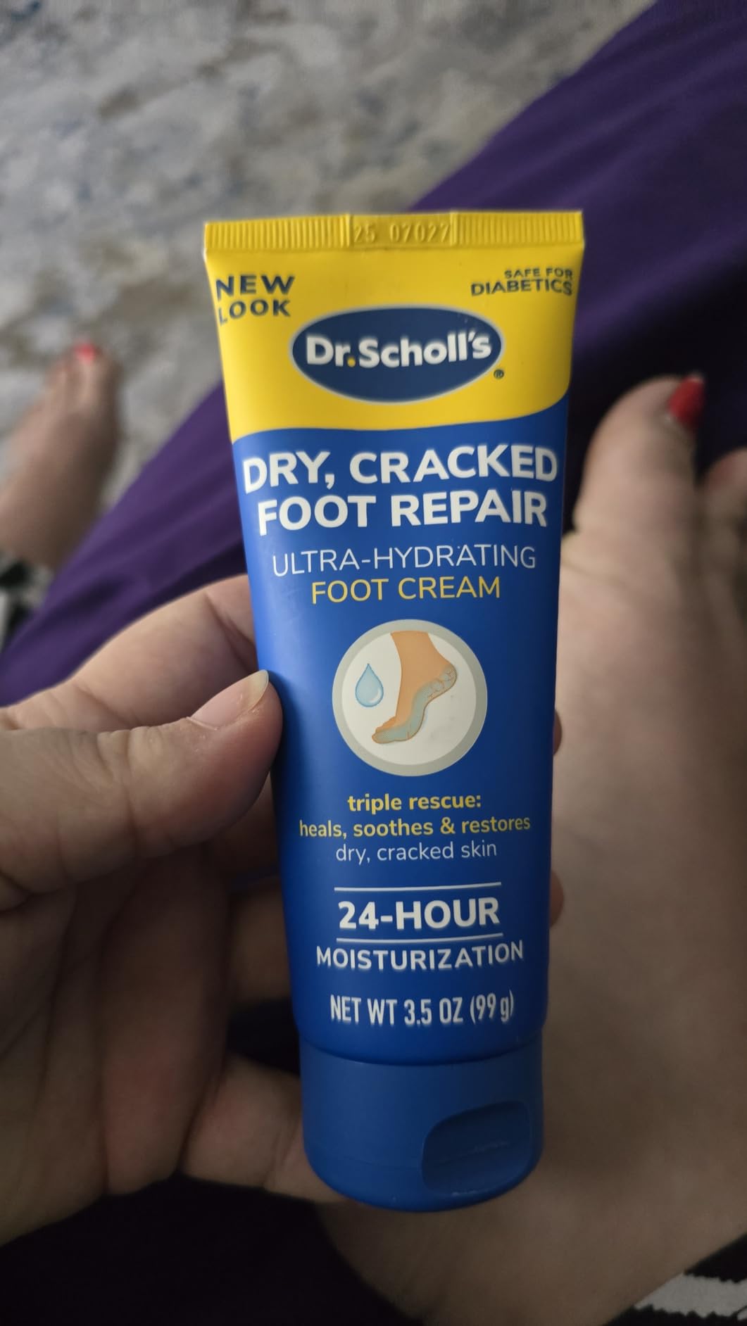 Dr. Scholl's Dry, Cracked Foot Repair Ultra-Hydrating Foot Cream Moisturizer, 3.5 oz, with 25% Urea customer photo 2