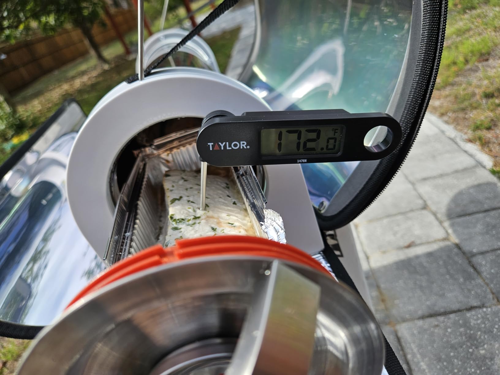 Solar Oven Portable Oven-4.5L Large Capacity Solar Cooker Outdoor Oven Camping Stove with Thermometer For 2-3 People Backpacking Hiking Family Party customer photo 1