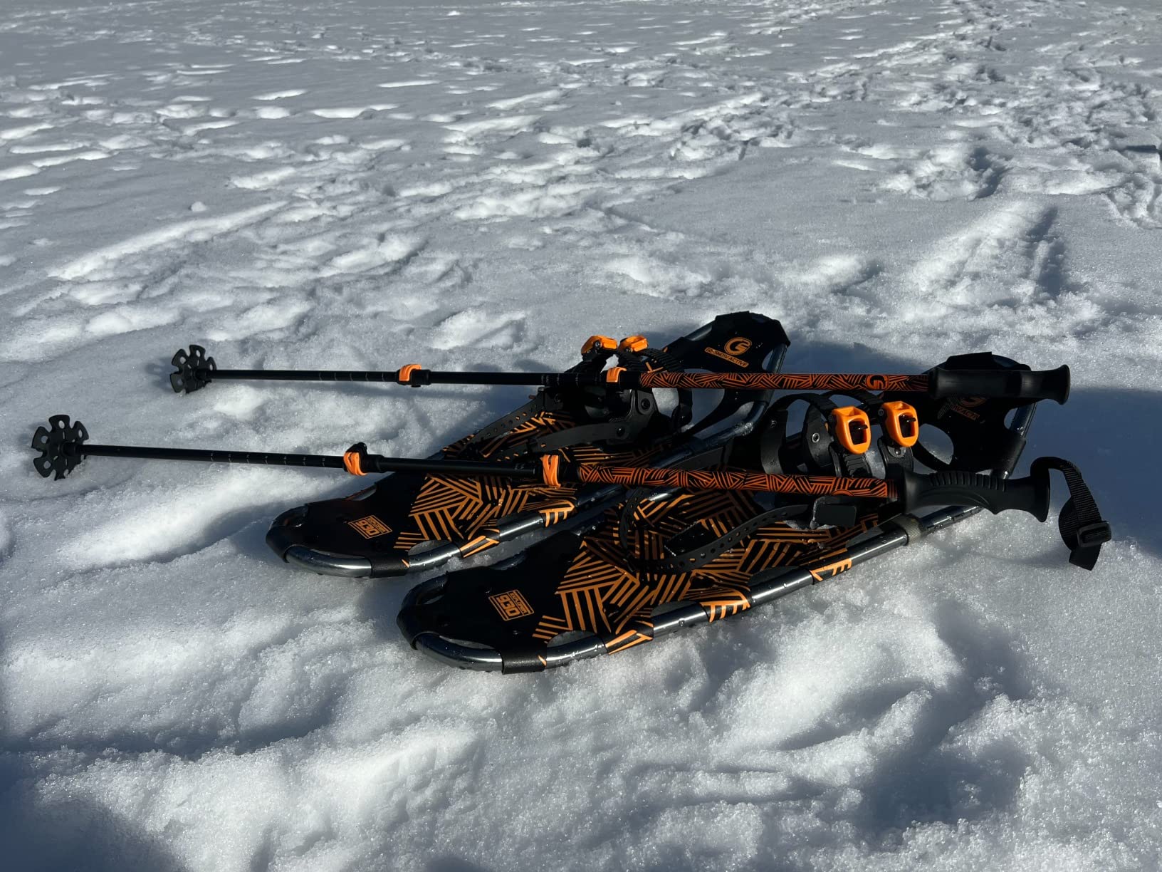 G2 21/25/30 Inches Light Weight Snowshoes for Women Men Youth, Set with Trekking Poles, Tote Bag, Gaiters,Special Fast Ratchet Binding, Orang/Blue/Red Available customer photo 1