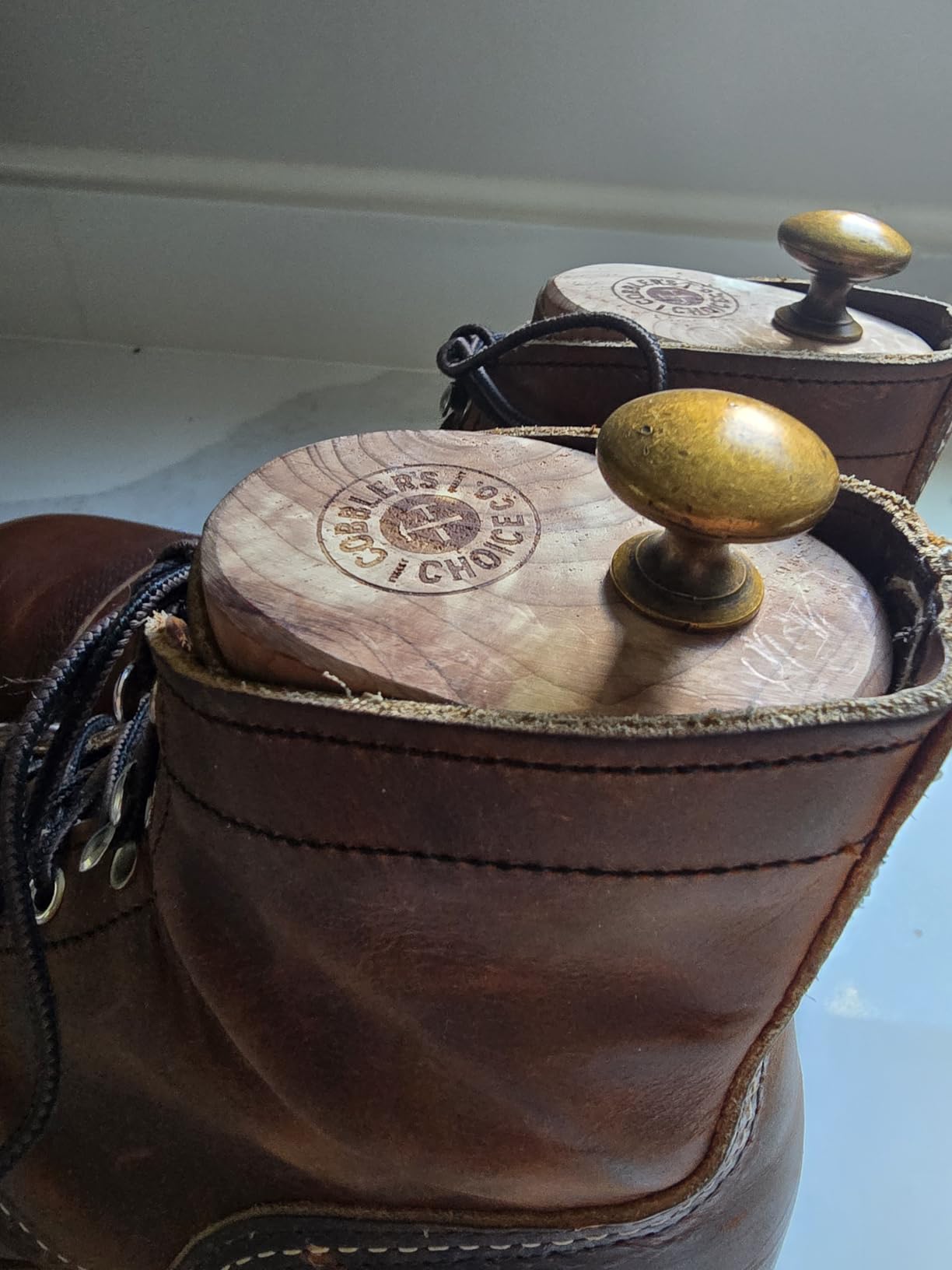 Cobbler's Choice Men's Cedar Boot Tree - All Natural Aromatic Cedar Wood - Premium Construction & Unbeatable Quality customer photo 2