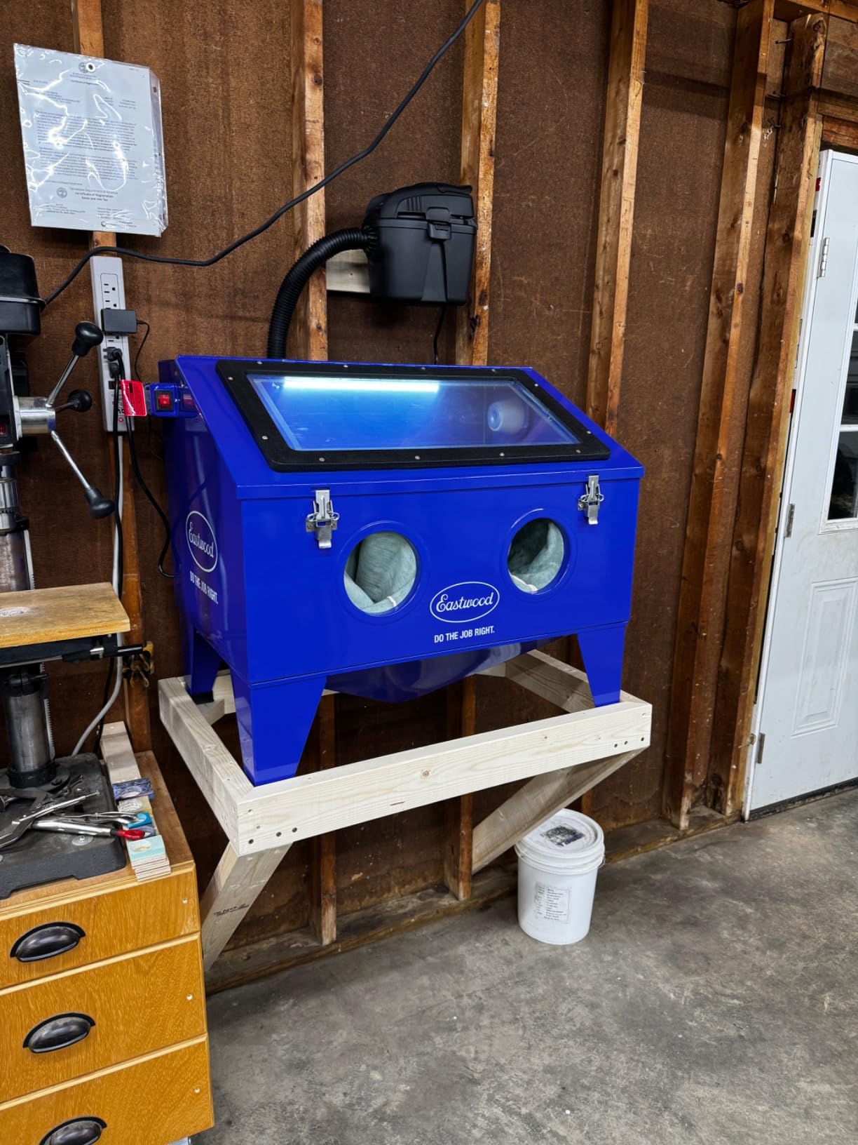 Eastwood B60 Sand Blasting Cabinet | Steel Sand Media Blaster Cabinet Kit | for Paint Removal, Metal Restoration, Rust Removal, Sandblasting | Holds Up to 120 Lbs of Abrasive Media customer photo 2