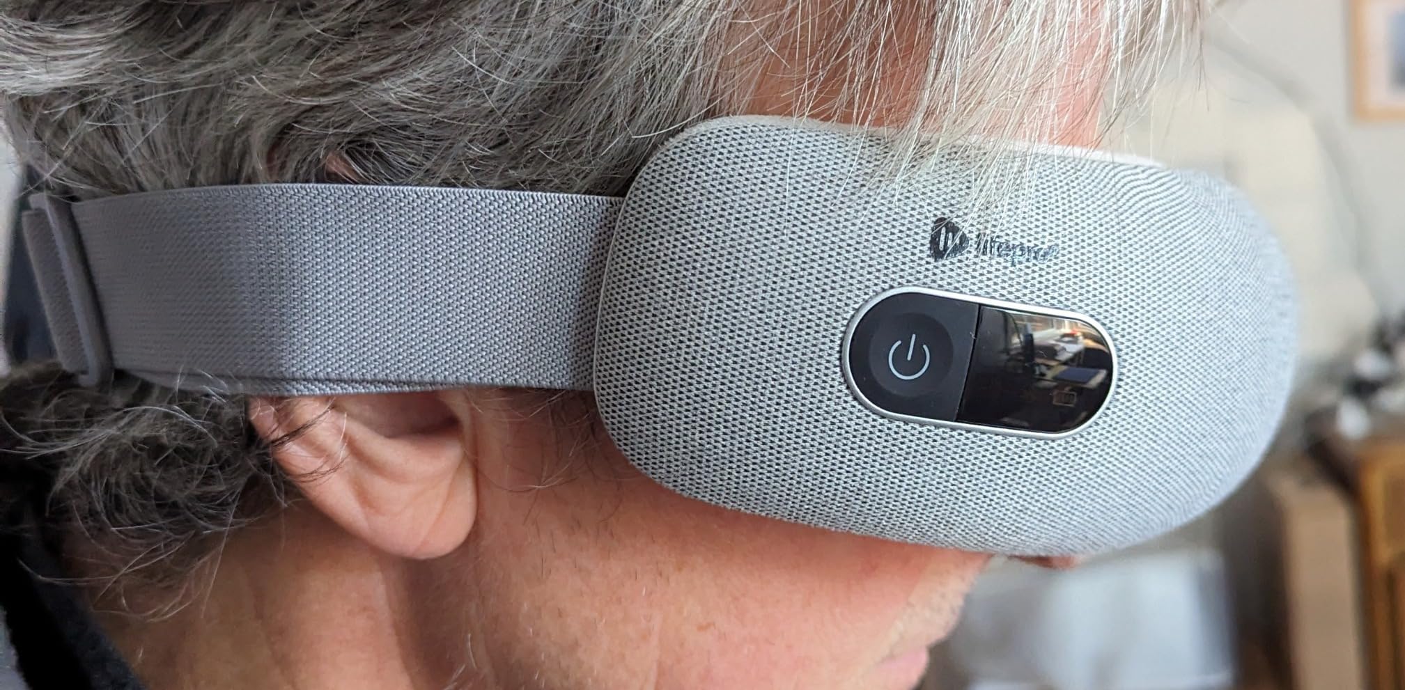 LifePro Portable Eye Massager with Heat and Vibration - Oculax 4 Soothing Modes for Compression Massage to Help Reduce Puffy and Dry Eyes-Rechargeable Heated Migraine Mask with Bluetooth Music customer photo 1