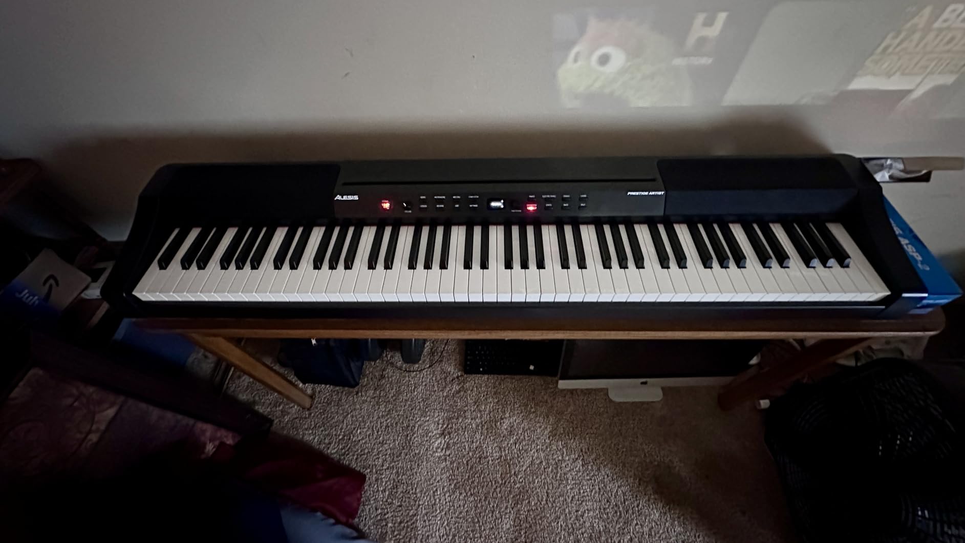 Alesis Prestige Artist - 88 Key Digital Piano with Full-Size Graded Hammer Action Weighted Keys, Multi-Sampled Sounds, Speakers, FX and 256 Polyphony customer photo 2