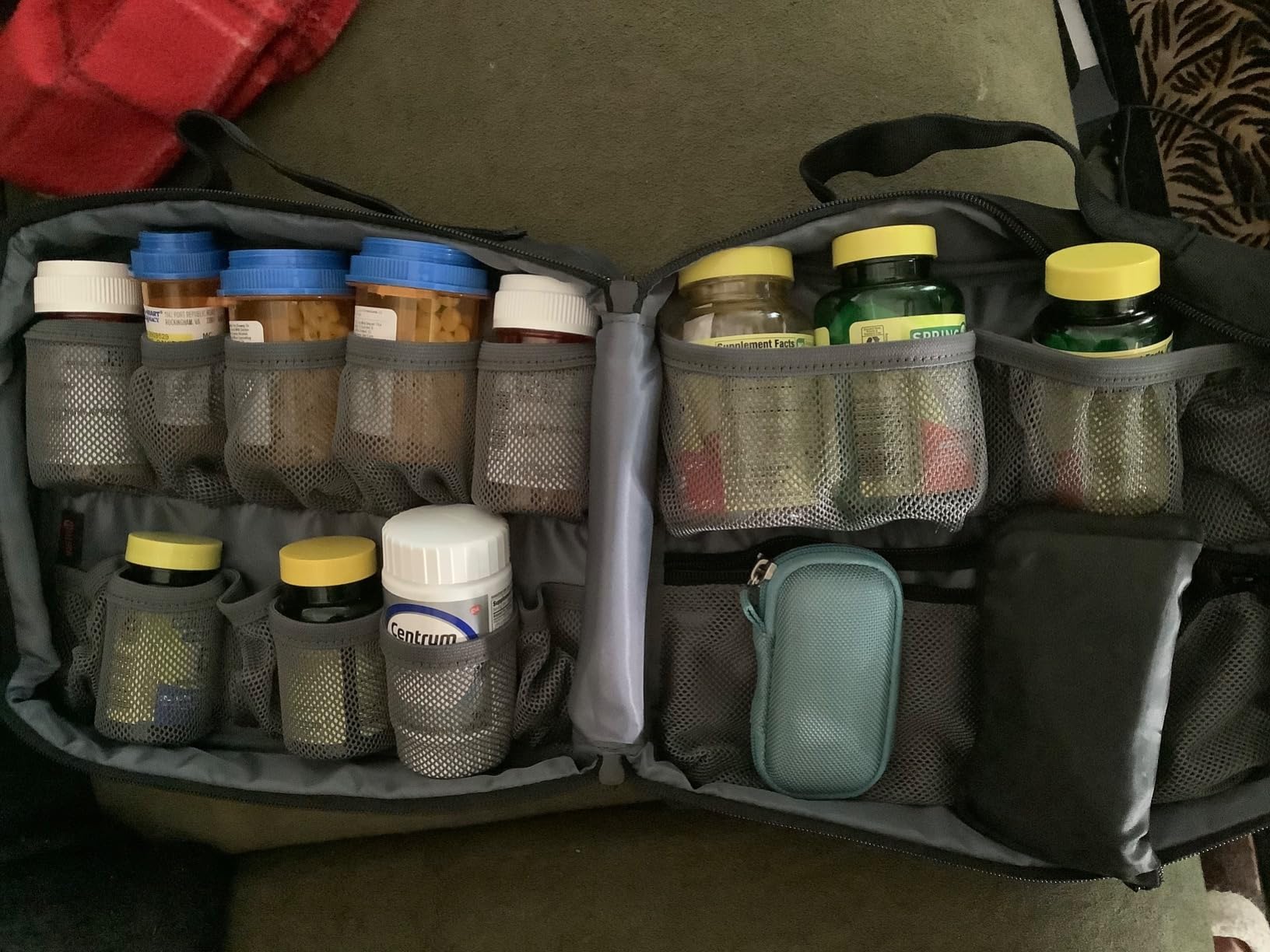 SITHON Pill Bottle Organizer Medicine Storage Bag Medication Travel Carrying Case Manager with Handle, Fixed Pockets for Medications, Vitamins, Medical Supplies, Black customer photo 1