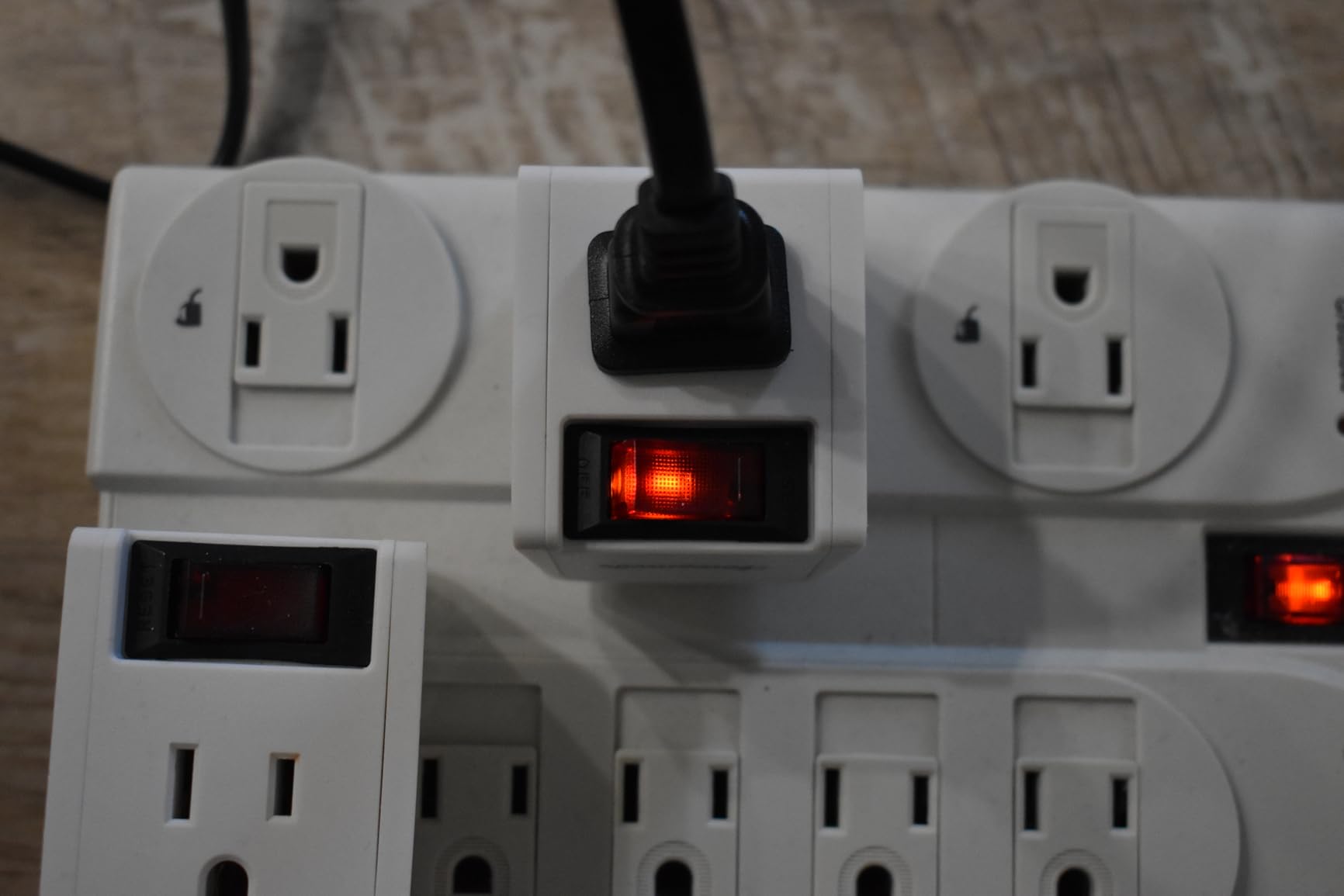 Valencia Tuscany Home Theater Seat - Nappa Leather Power Recliner with Cool Gel Memory Foam, USB-C/A Charging, RGB LED Lights, Adjustable Lumbar & Headrest (Single Recliner, Black) customer photo 1