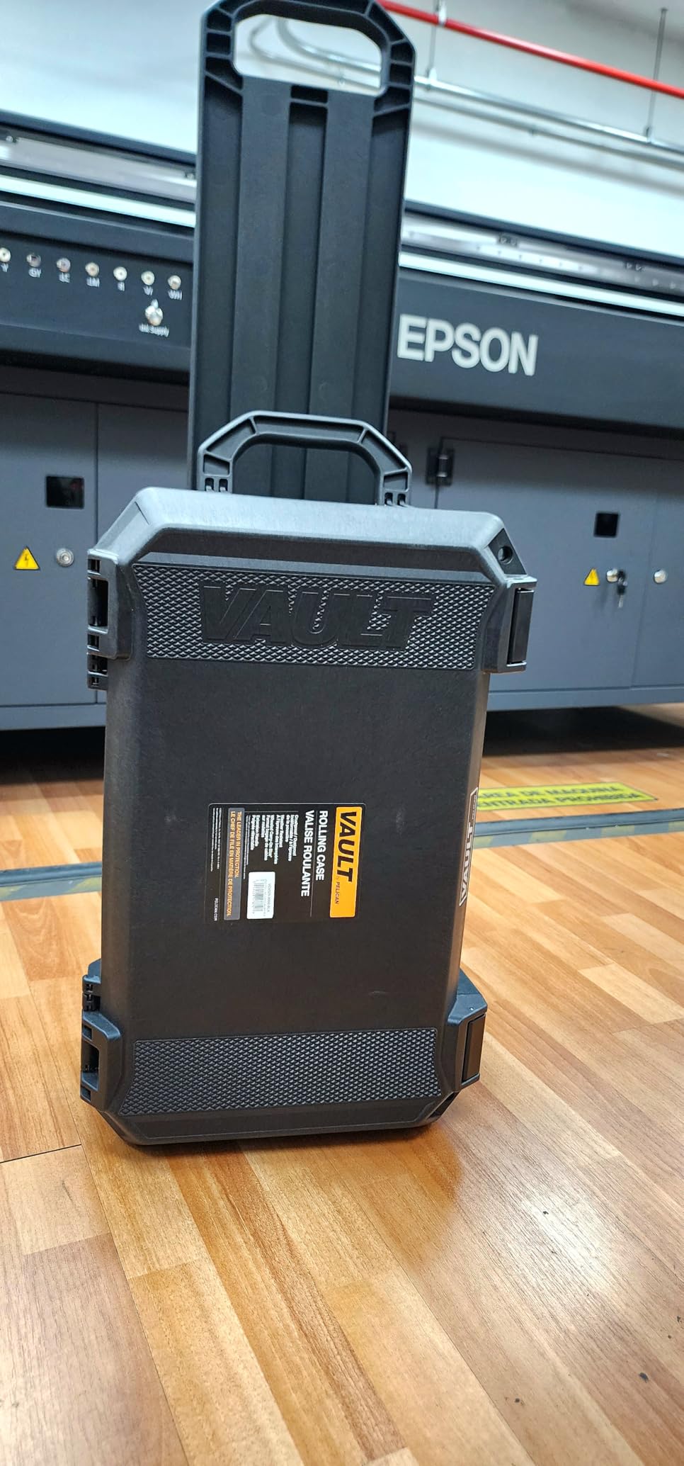 Pelican Vault V525 Hard Case (Camera, Pistol, Gear, Equipment) customer photo 1