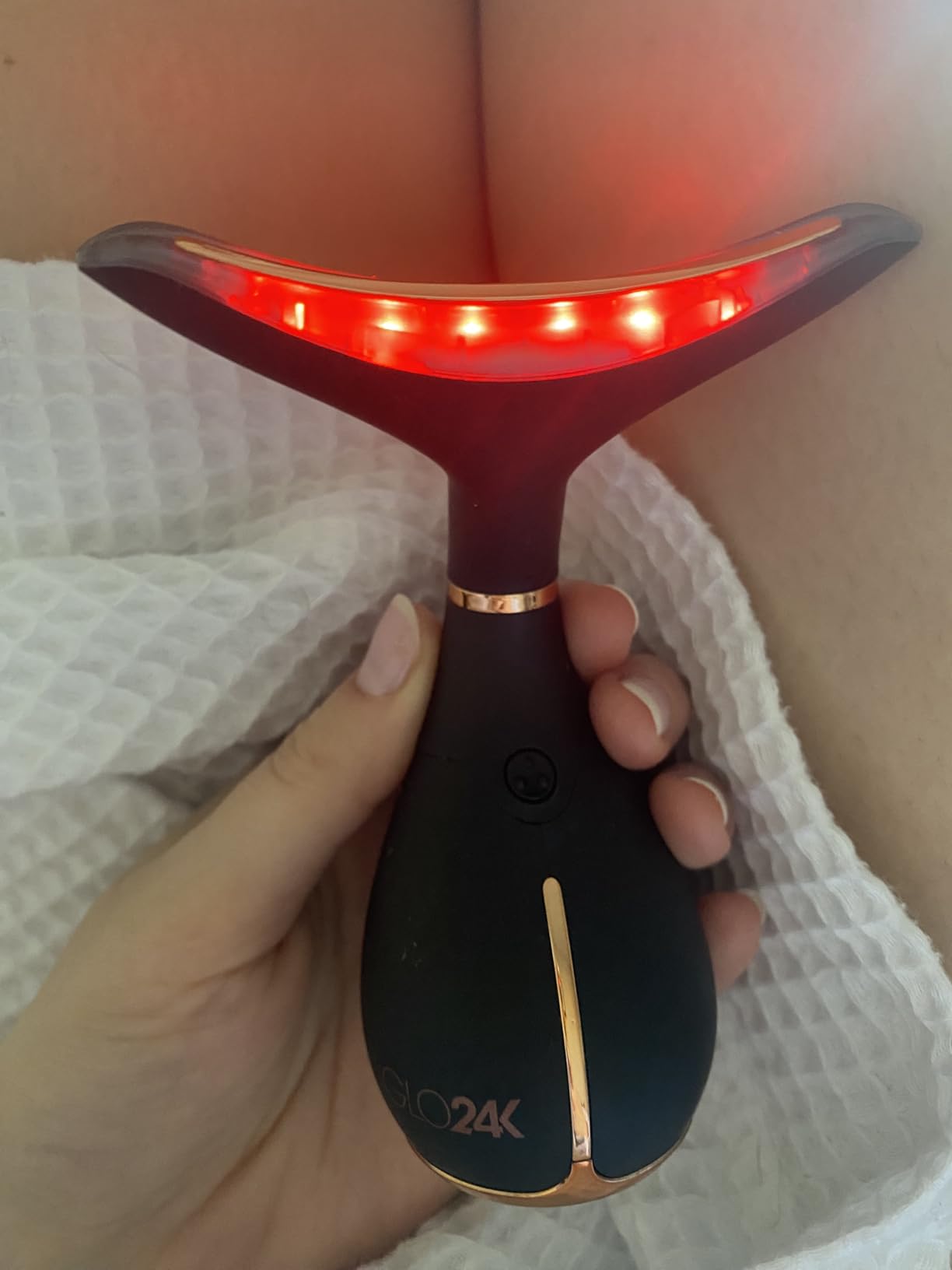 GLO24K Red Light Face & Neck Beauty Device - 3-in-1 Facial Massager with LED & Vibration customer photo 1