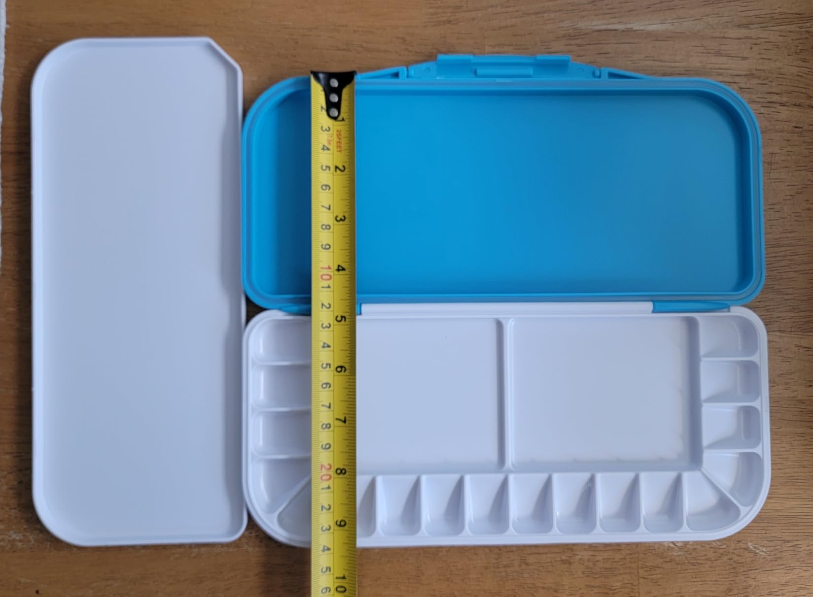 Mr. Pen Airtight 18-Well Watercolor Palette with 2 Mixing Areas and Lid - Folding Paint Tray customer photo 1