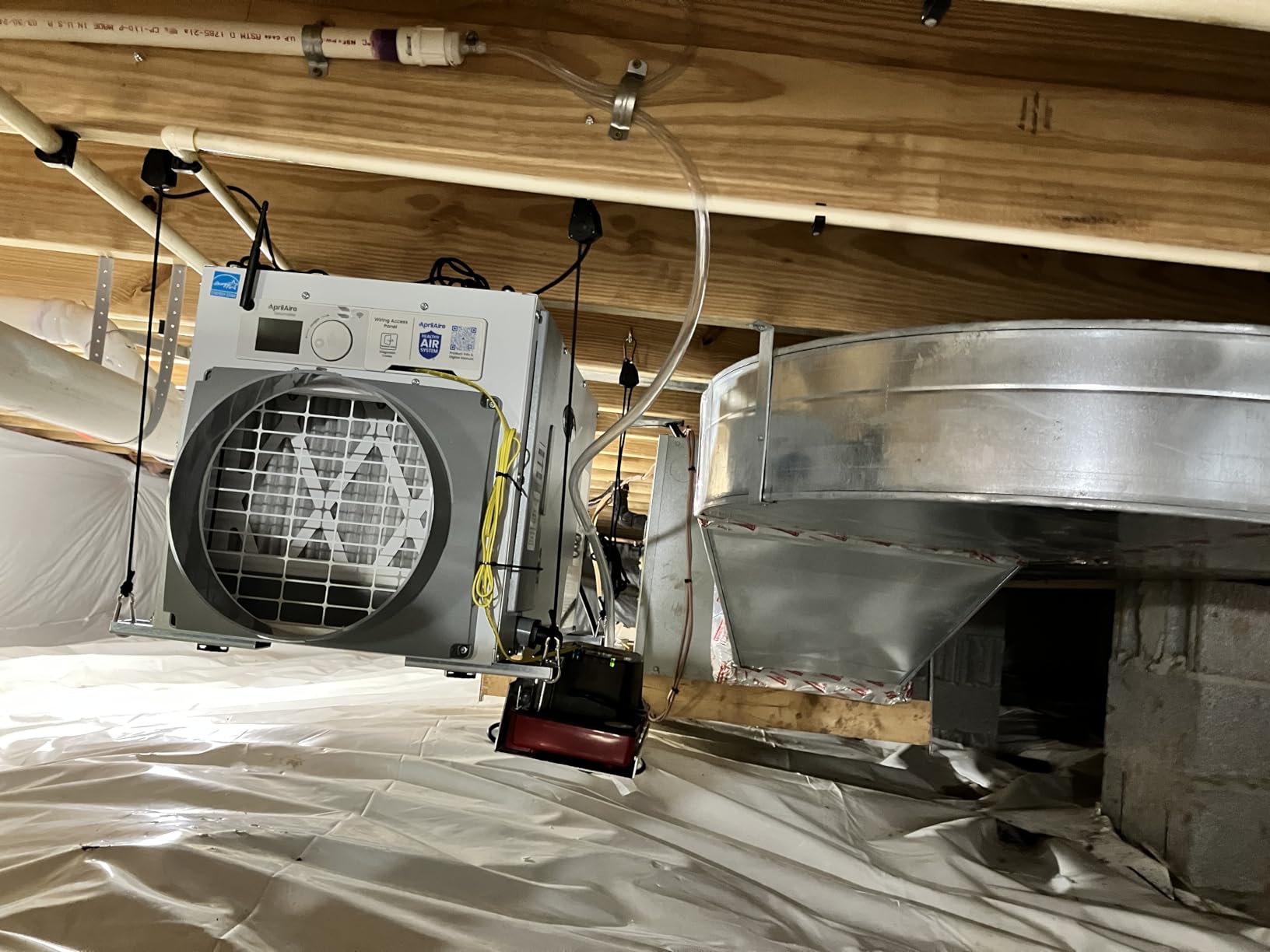 AprilAire E080 Pro 80-Pint Whole-House Dehumidifier, Energy Star Certified, Commercial-Grade for Basement, Crawlspace or Whole House up to 4,400 sq. ft. customer photo 2