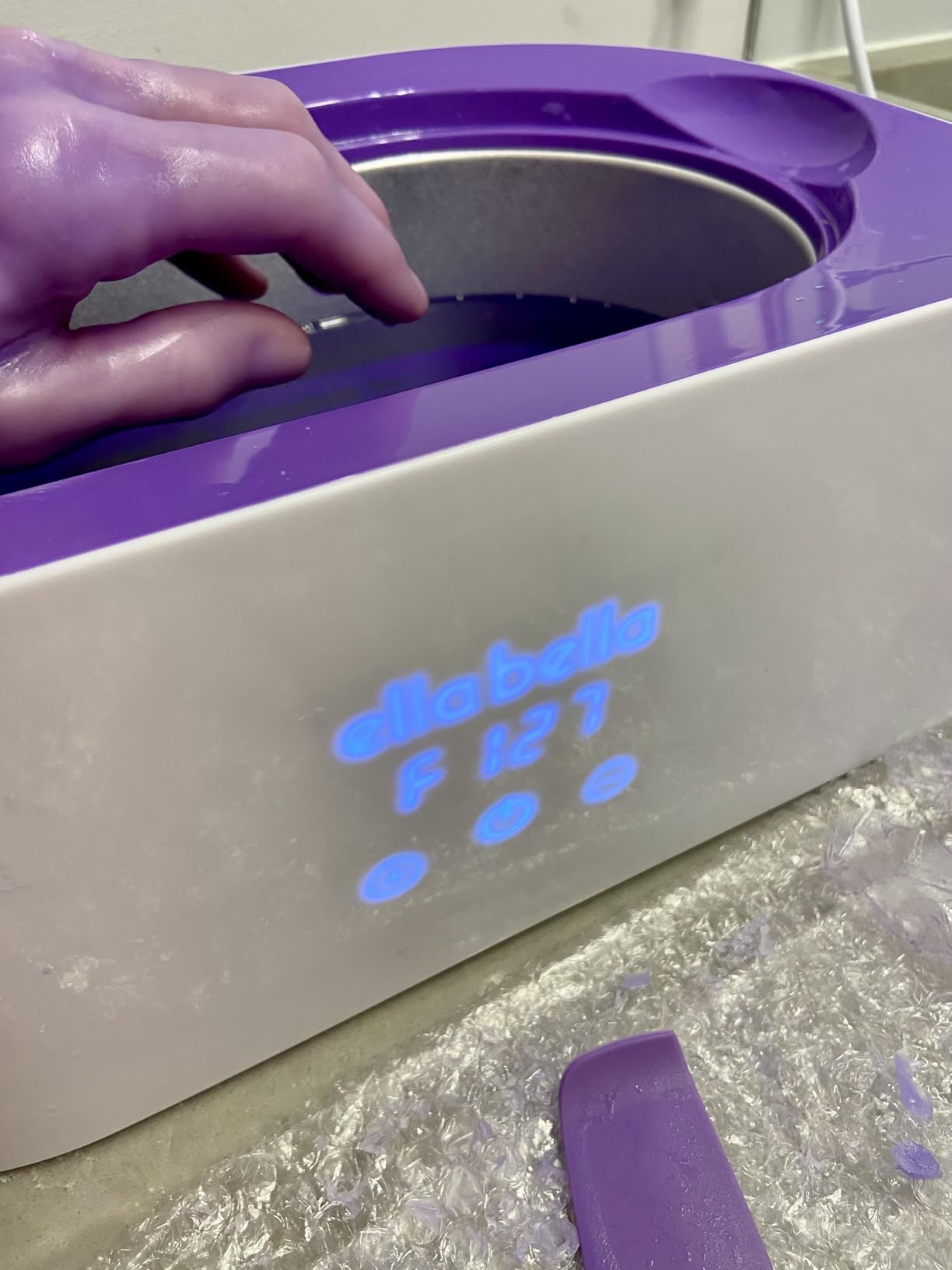 ELLA BELLA® Paraffin Wax Machine for Hand & Feet • Parafin Wax Warmer • Everything in One Kit - Paraffin Wax Refills, Mitts & Booties • Soothing Relief with Parrafin Hot Wax • Home Paraffin Wax Bath customer photo 2