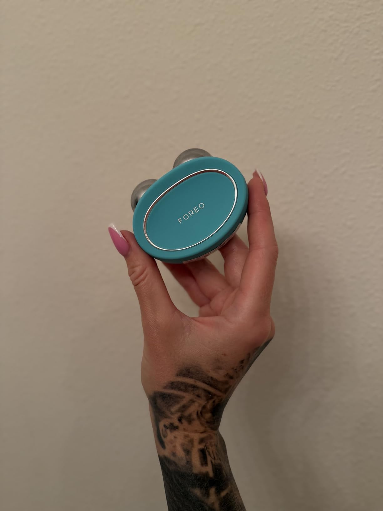 Bear Microcurrent Facial Device - Face Sculpting Tool - Instant Face Lift - Firm & Contour - Non-Invasive - Increases Absorption of Facial Skin Care Products - Mint customer photo 1