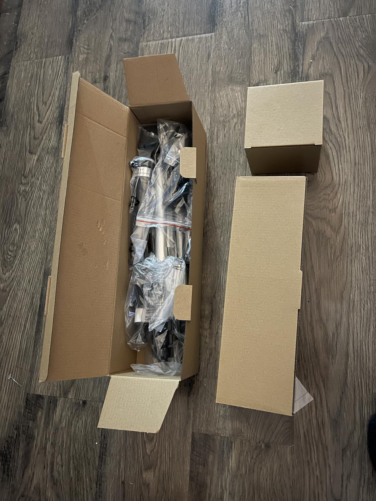 ToyerBee Telescope for Adults and Kids, 70mm Aperture Refractor Telescope for Astronomy Beginners, 15X-150X Magnification, 300mm Portable Telescope with Phone Adapter and Wireless Remote customer photo 1