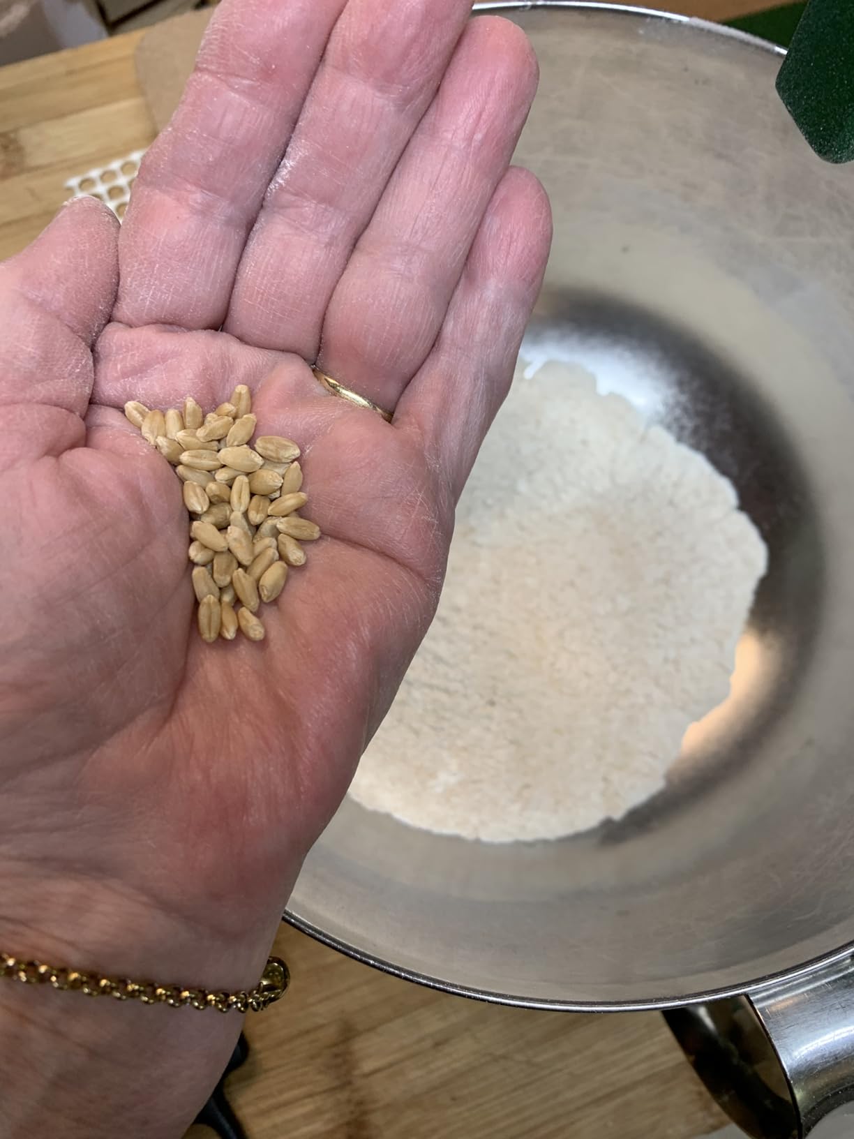 Lehman's Manual Power Grain Mill, Grinds Any Dry Grain to Pastry Flour, Big 6 Cup Capacity, 14 inches High with 12 inch Flywheel customer photo 1