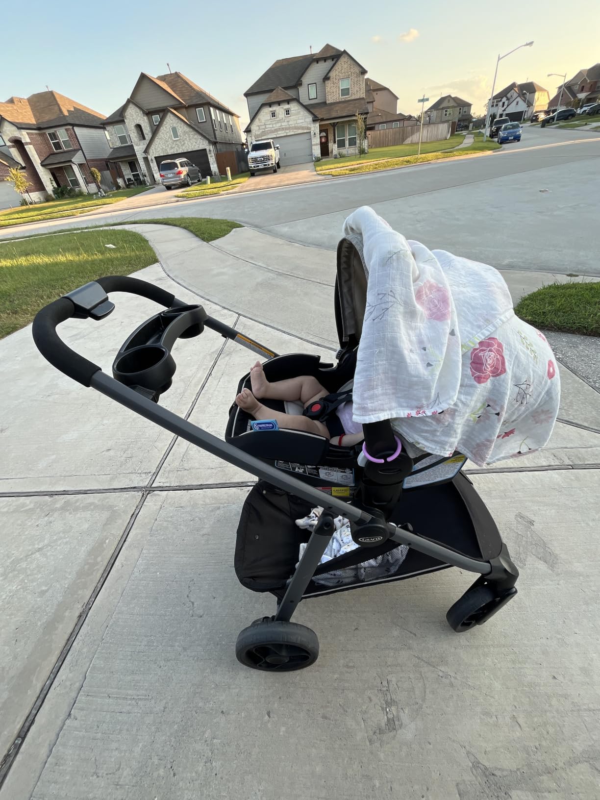 Graco Modes Element LX Travel System, 3-in-1 Modular Carseat Stroller Combo, Infant Car Seat Carrier to Toddler Stroller, Includes the SnugRide Lite LX Car Seat, Redmond customer photo 2