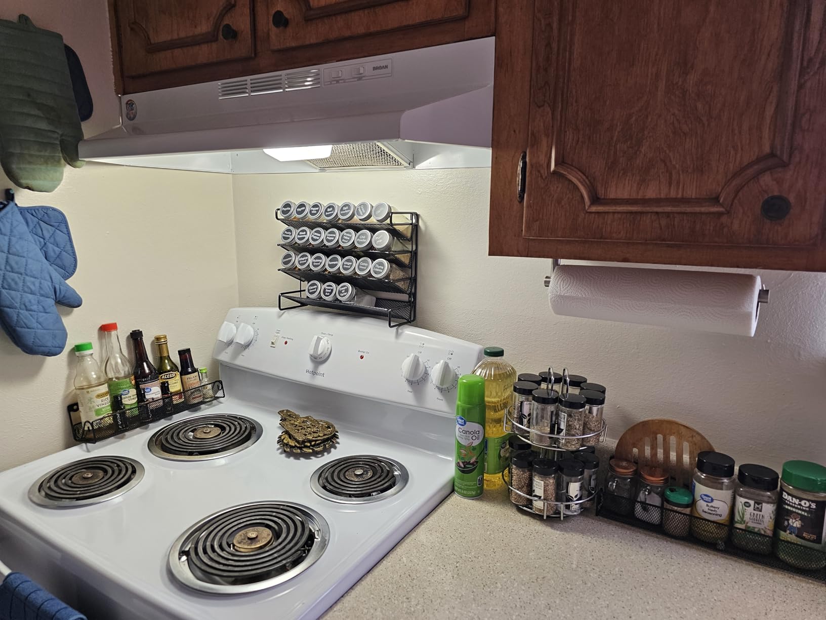 SpaceAid Spice Rack Organizer with 28 Spice Jars, 386 Spice Labels, Chalk Marker and Funnel Set for Cabinet, Countertop, Pantry, Cupboard or Door & Wall Mount - 28 Jars, 13.4