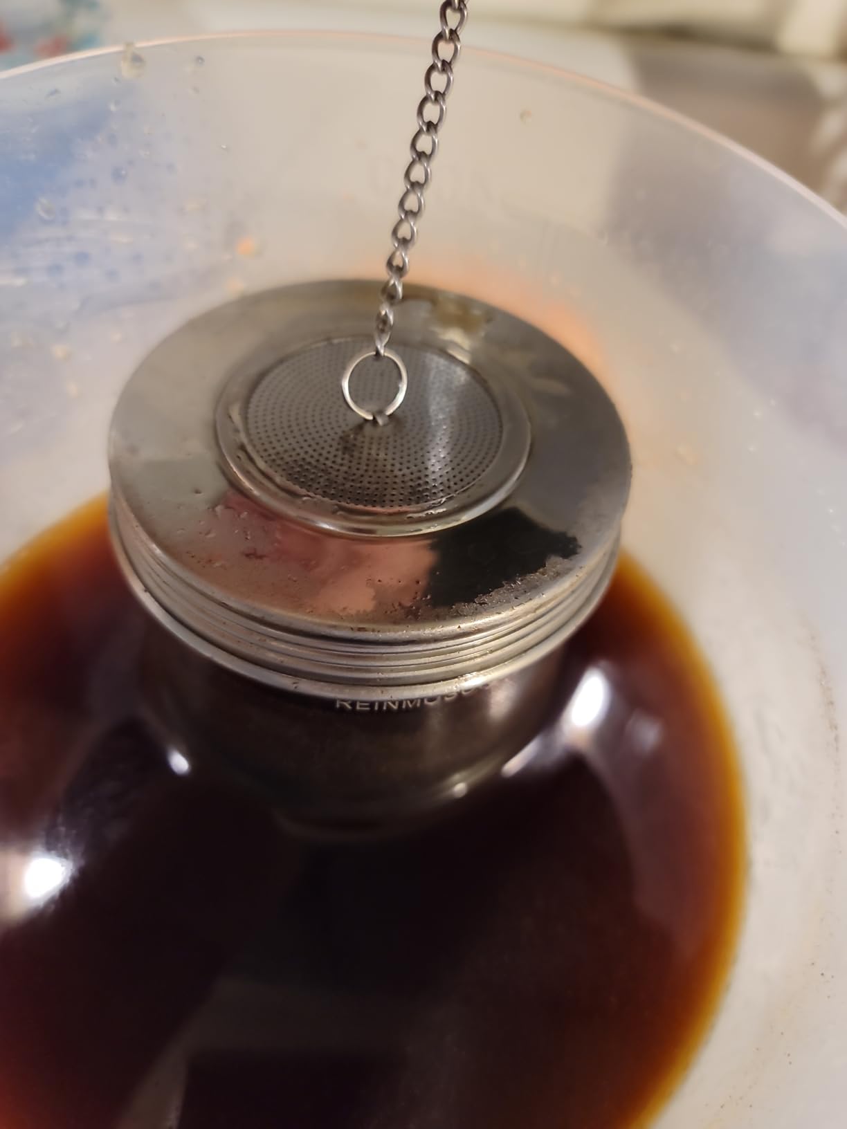 Reinmoson 2 Pack Large Tea Ball Infuser for Loose Leaf Tea & Spice Ball for Cooking Soup, 304 Stainless Steel, Threaded Lid, Chain Hook, Extra Fine Mesh Tea Strainer Ball for Herb, Iced Tea customer photo 2