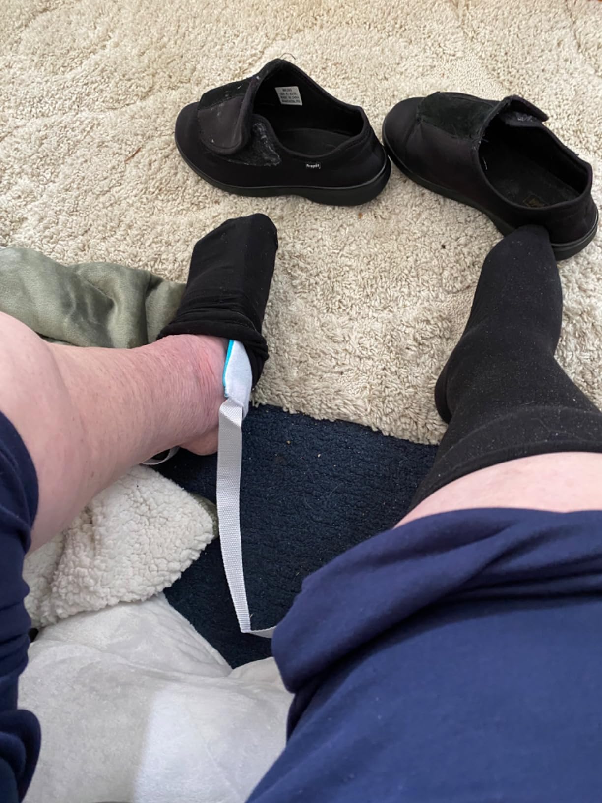 Sock Aid - Sock Aid Device for Seniors, Disabled, Pregnant - Sock Helper Aide Tool - Sock Assistant Device No Bending customer photo 2