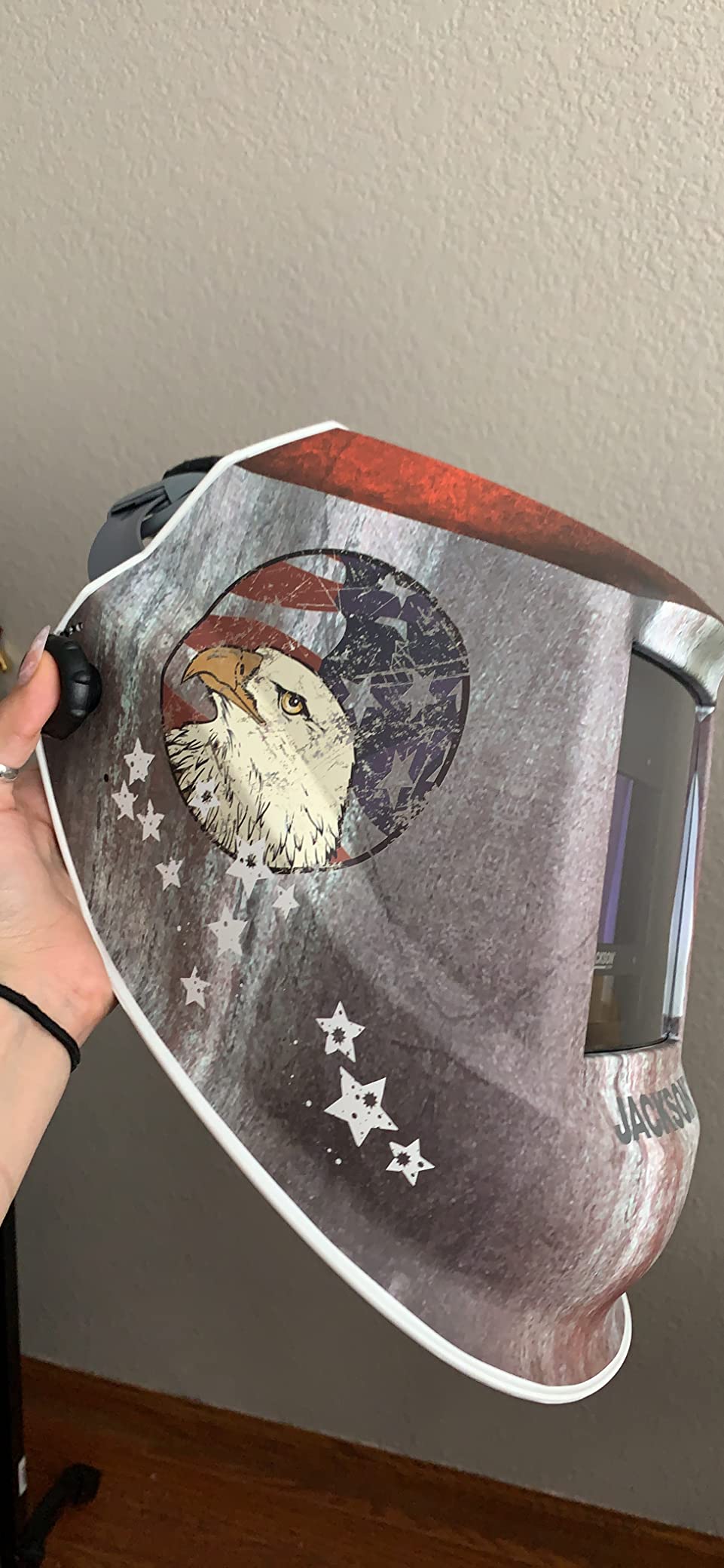 Jackson Safety Premium Graphic Welding Hood with ADF - Ultra Lightweight Auto Darkening Welding Helmet - ANSI Z87.1 (Multiple Styles) customer photo 2