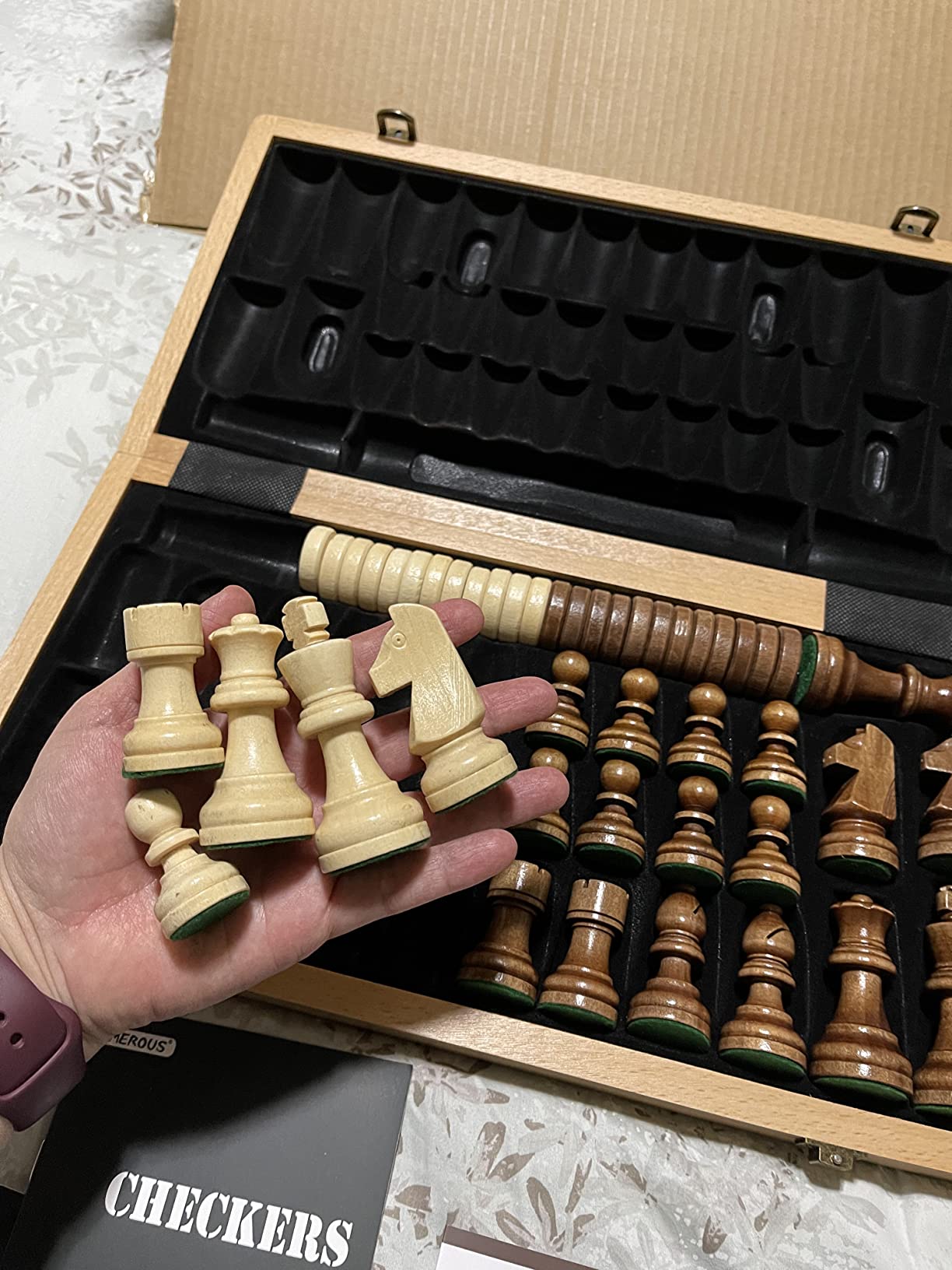 AMEROUS 15'' Wooden Chess & Checkers Set, 2 in 1 Board Games -2 Extra Queens -24 Cherkers Pieces - Gift Box Packed - Chessmen Storage Slots, Beginner Chess Set for Kids and Adults customer photo 1