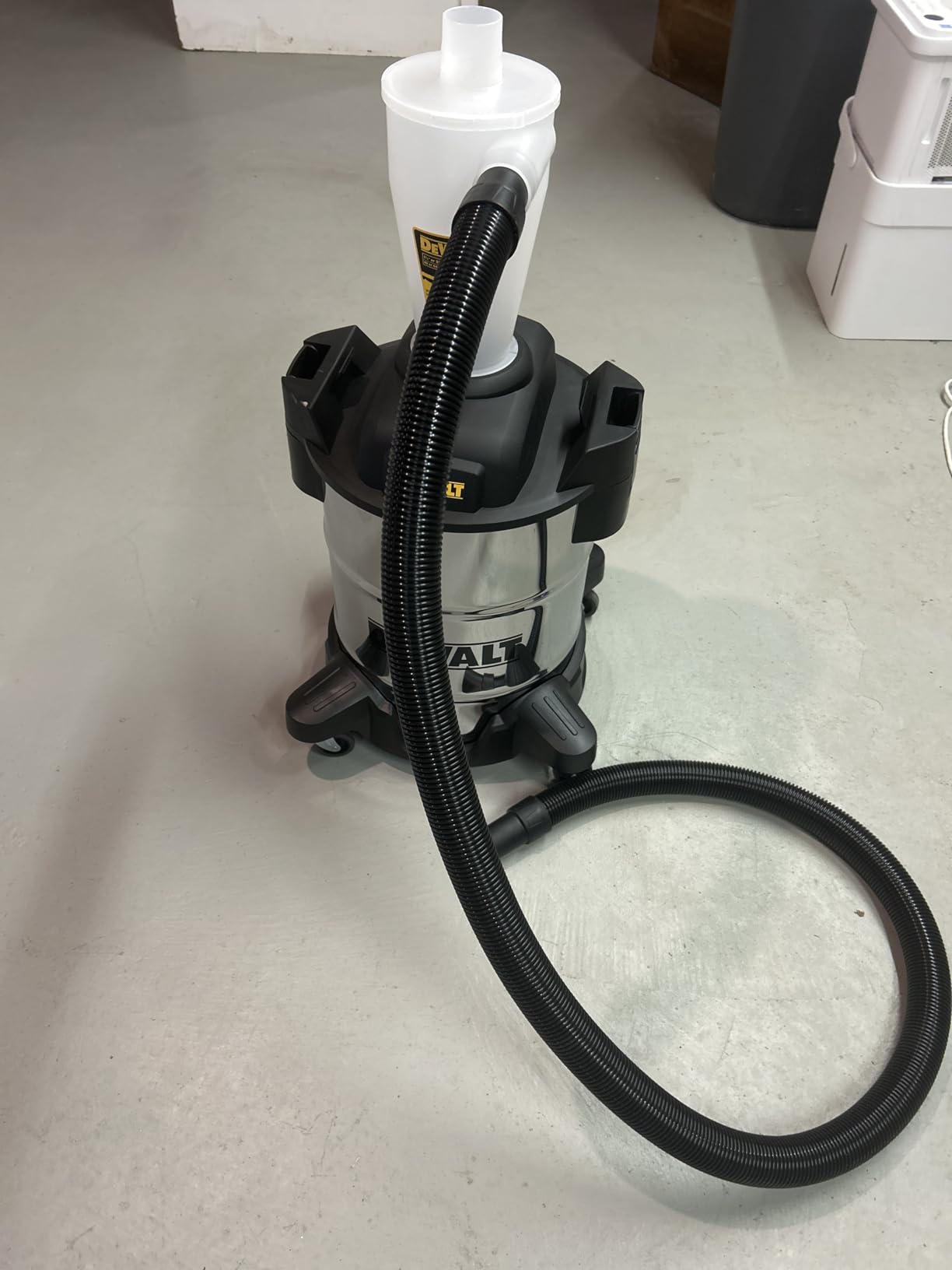 Dewalt Dust Separator with 10 Gal Stainless Steel Tank, 99.5% Efficiency Cyclone Dust Collector, High-Performance Cycle Powder Collector Filter, Dust Cyclone Collector, DXVCS003 customer photo 2