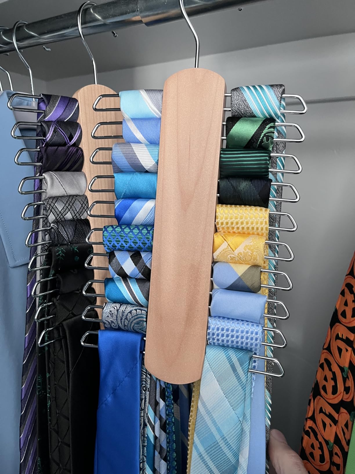 Amazon Basics 20 Bar Wooden Tie Hanger & Belt Rack, Closet Organizer, Natural, 2-Pack customer photo 2