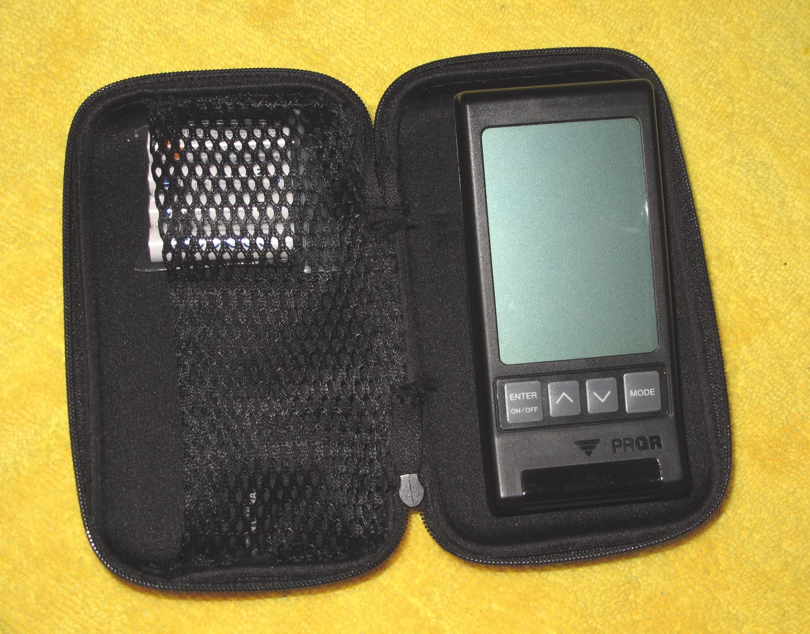 PRGR HS 130-A Portable Golf Launch Monitor | Doppler Radar Measures Club & Ball Speed, Smash Factor, Total & Carry Distance | Tracks Swing Speed Training Aids customer photo 2