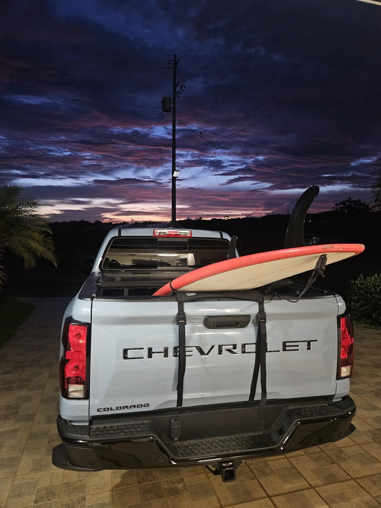Surfboard Truck Rack - Durable pad fits all tailgates, No-scratch silicone buckle covers customer photo 1
