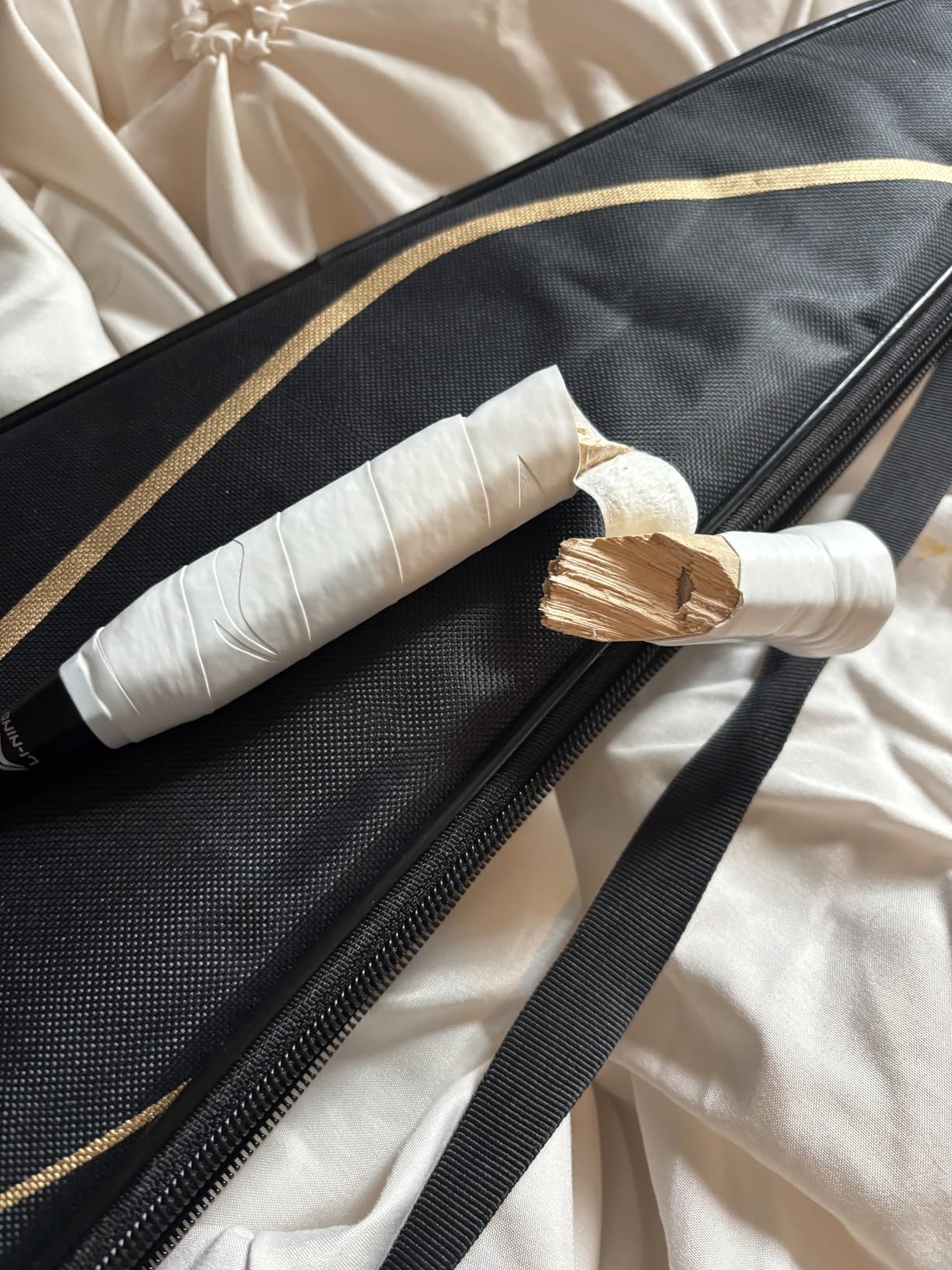 LI-NING 3D Calibar X Combat Carbon Graphite Strung Racquets, 85 Grams, 30 Lbs String Tension and Free Full Cover customer photo 1