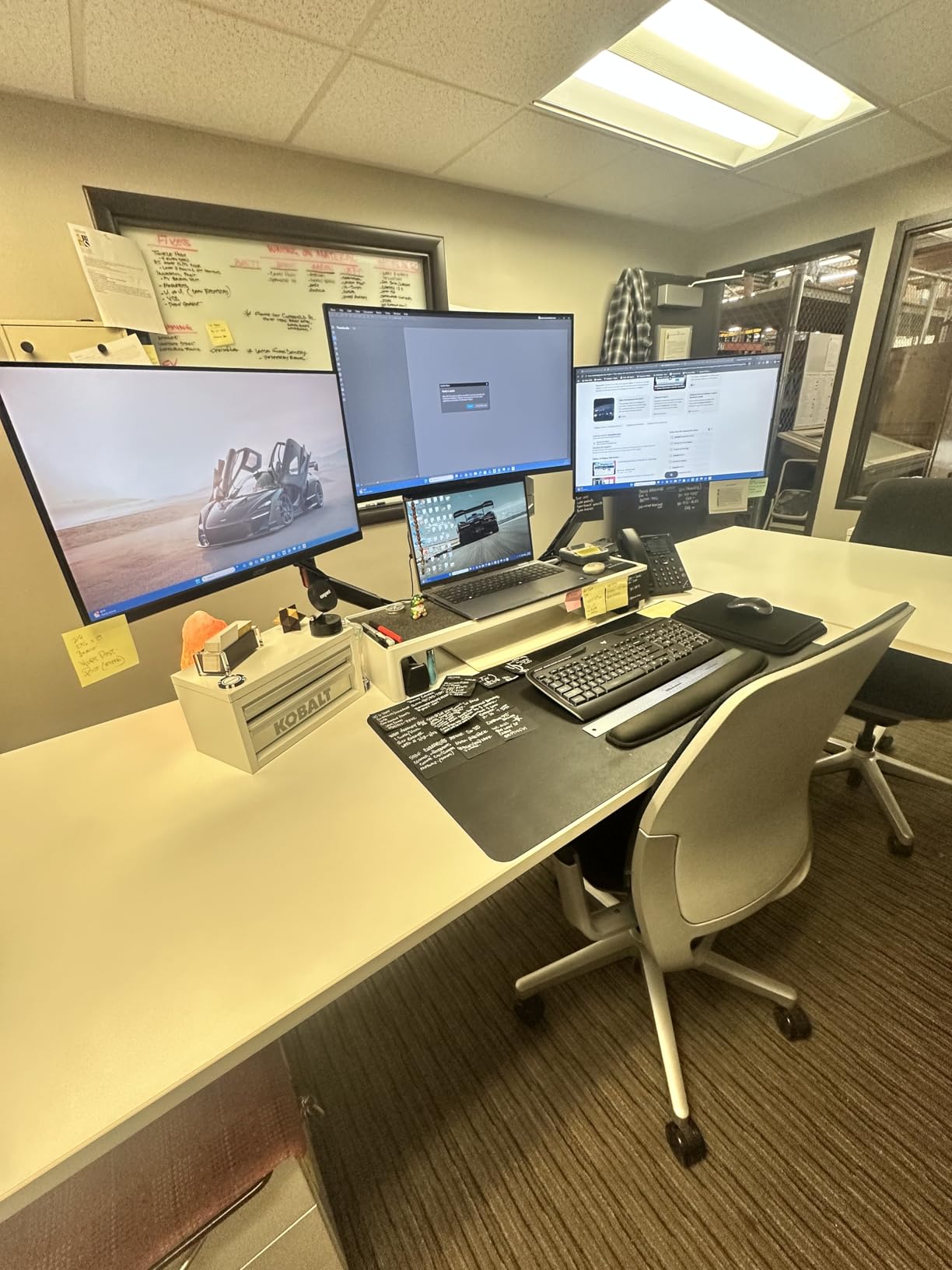 ErGear 13 to 49 inches Single Monitor Mount for Ultrawide Screens, Holds 26.5lbs, Heavy Duty Single Monitor Arm, Single Monitor Stand with Swivel, Tilt, Rotation for Home and Office, VESA 75/100mm customer photo 2