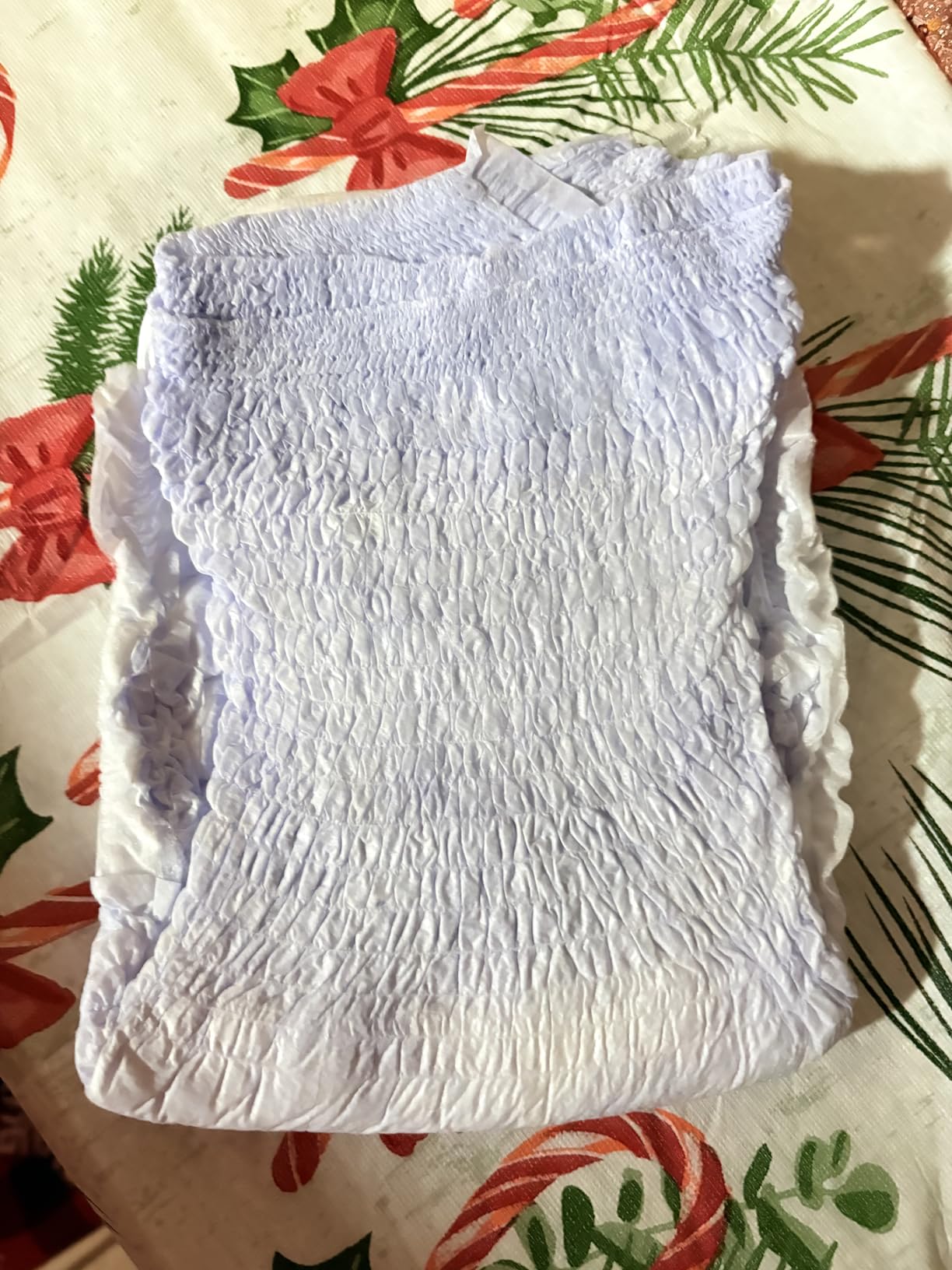 Amazon Basics Incontinence Underwear for Women, Maximum Absorbency, Fresh Protection, Postpartum, Disposable, Odor Protection, Comfortable Fit, Large, Lavender, 54 Count (3 Packs of 18) customer photo 1