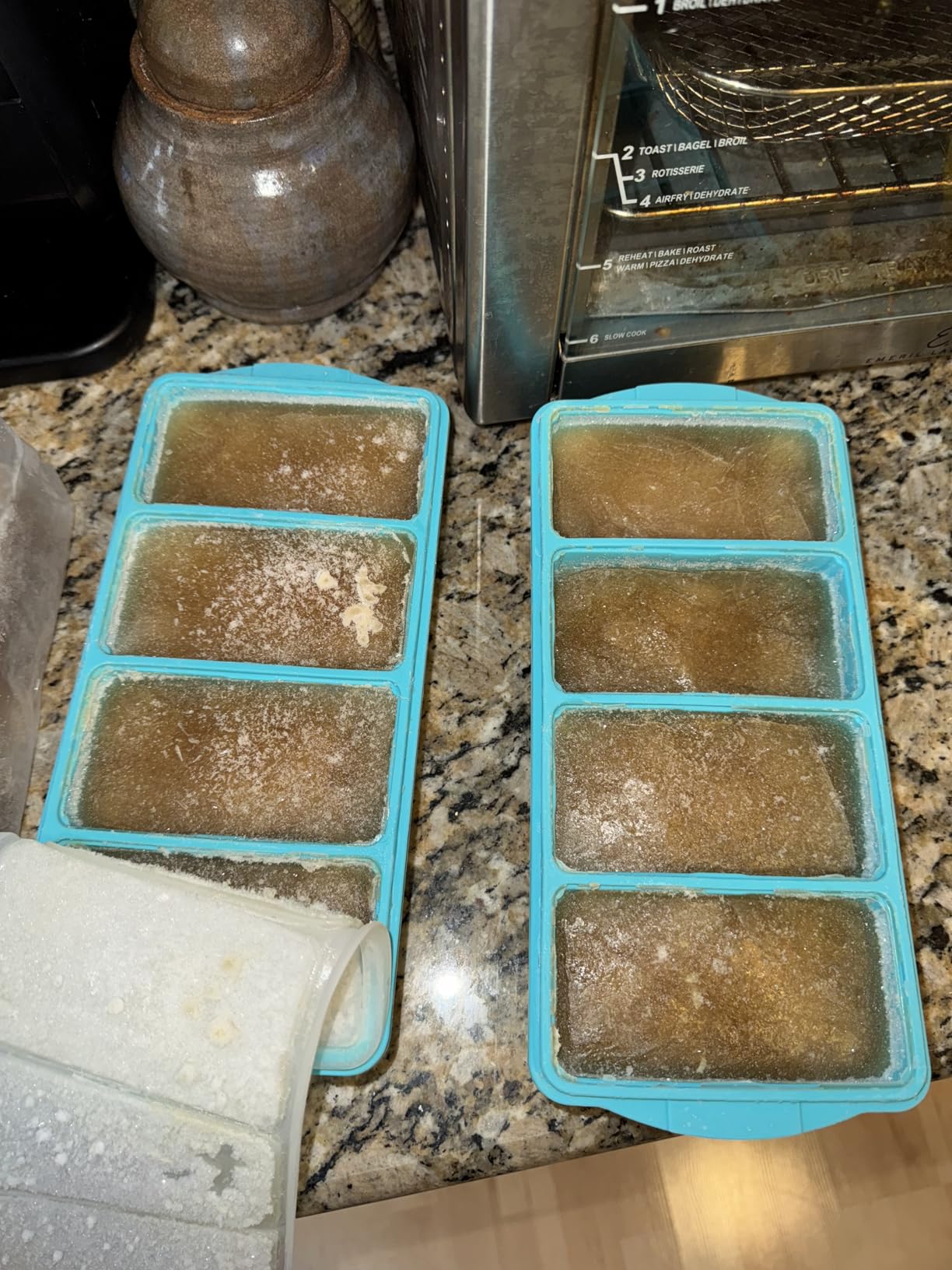 Silicone Freezer Tray With Lid - Soup Freezer Container molds - Large Ice Cube Tray- makes 8 perfect 1 cup portions cubes, 2-Pack Freezer Storage Food Soups & Meal Prep - Oven & Dishwasher -Safe customer photo 1