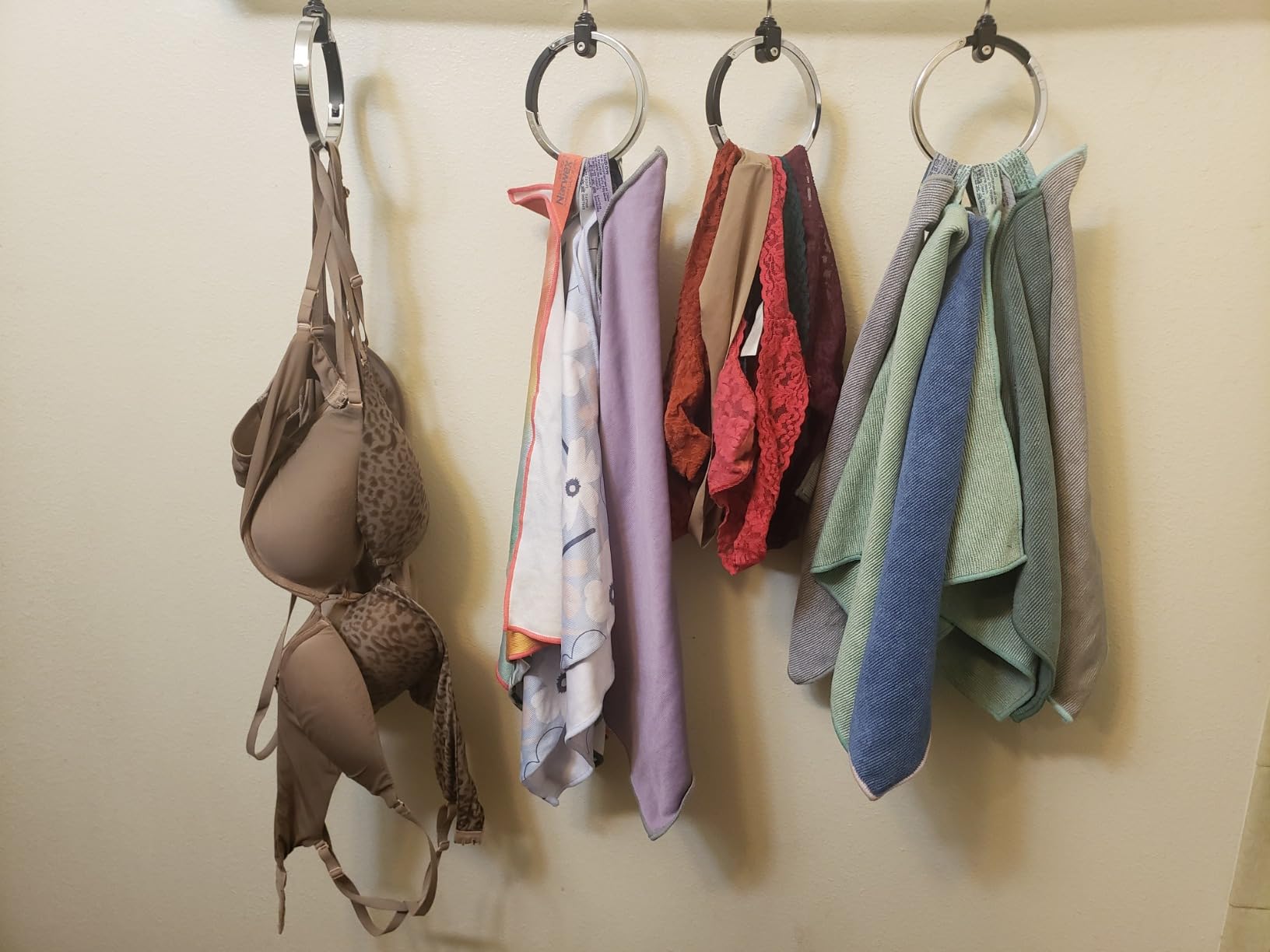 Rolly Hanger® Closet Space Saver - Premium Rotating Aluminum Organizer for Belts, Ties, Hats & Handbags - Heavy Duty 360° Swivel - Declutter & Maximize Storage (1 Pack) customer photo 1