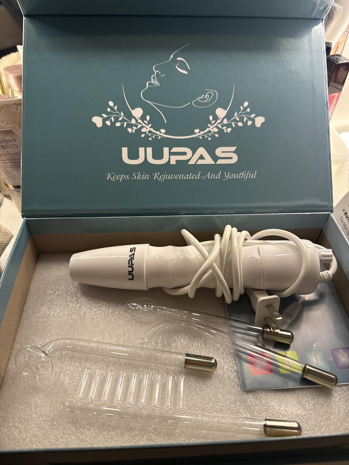 UUPAS Portable Handheld High Frequency Facial Machine Skin Facial Wand with 4 Violet Tubes customer photo 1