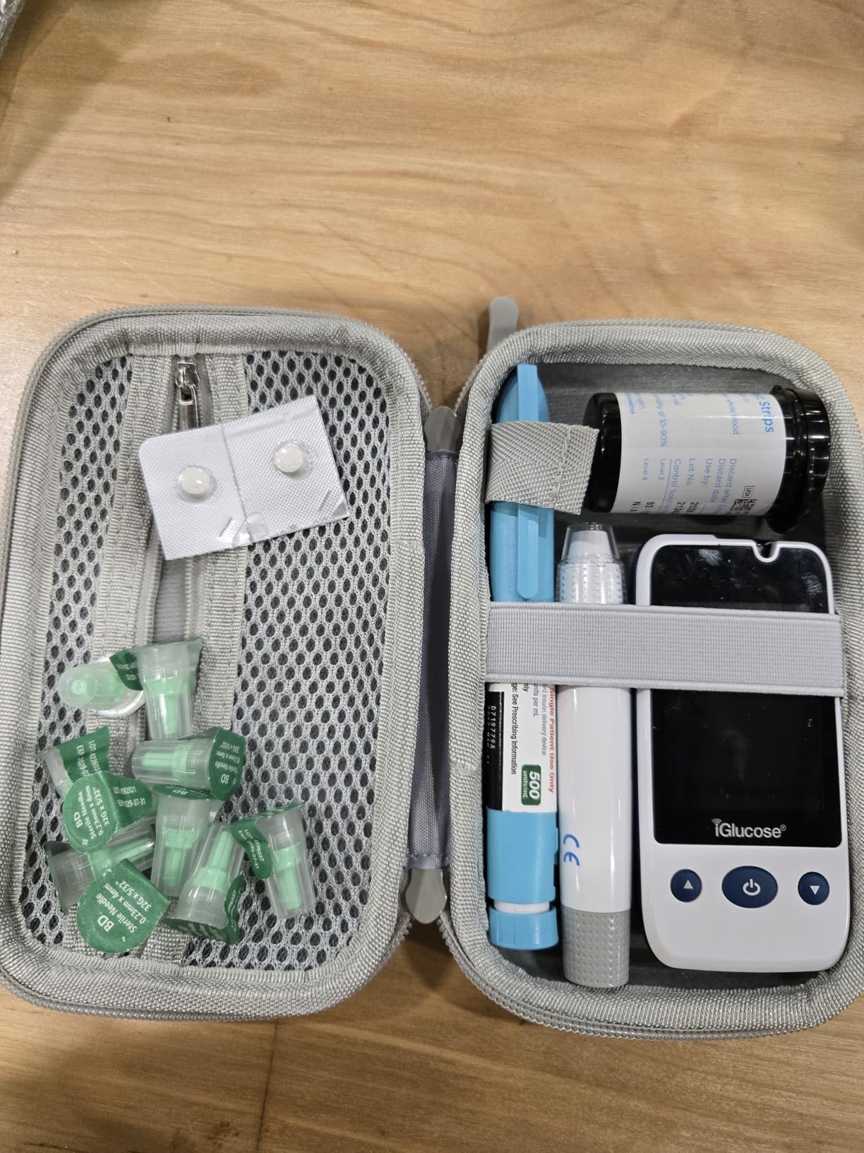 Hard Shell Diabetic Supplies Bag Carrying Case Organizer For Diabetes Testing Kit, Blood Glucose Monitor Kit with Meter, Blood Sugar Test Strips, Lancets, Lancing Device, Alcohol Wipe (A-Gray, Small) customer photo 1