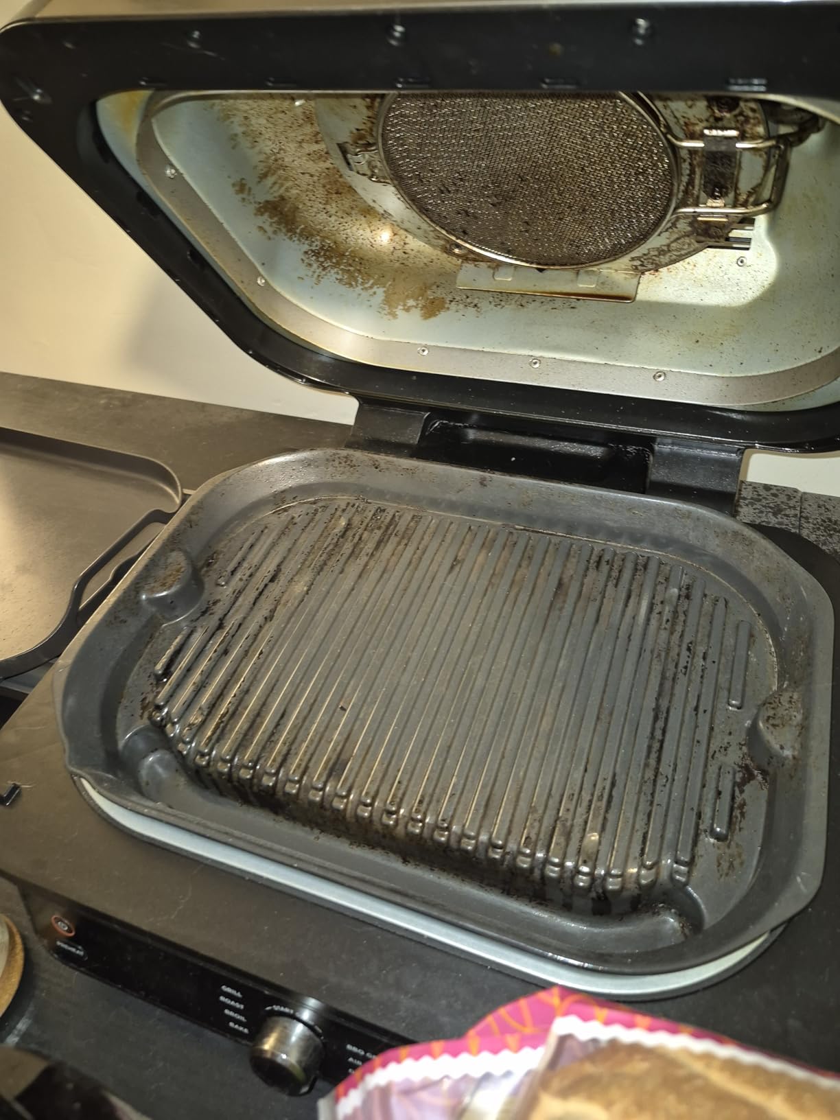 Ninja IG651 Foodi Smart XL Pro 7-in-1 Indoor Grill/Griddle Combo, use Opened or Closed, Air Fry, Dehydrate & More, Pro Power Grate, Flat Top, Crisper, Smart Thermometer, Black customer photo 1