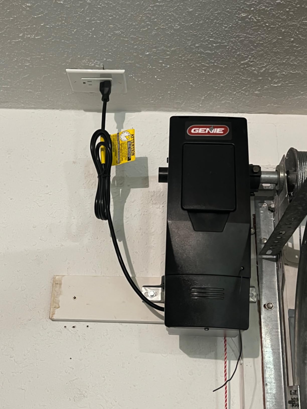 Genie 6072H-B Wall Mount Garage Door Opener with Battery Backup, Wall Mounted & Space Saving customer photo 1