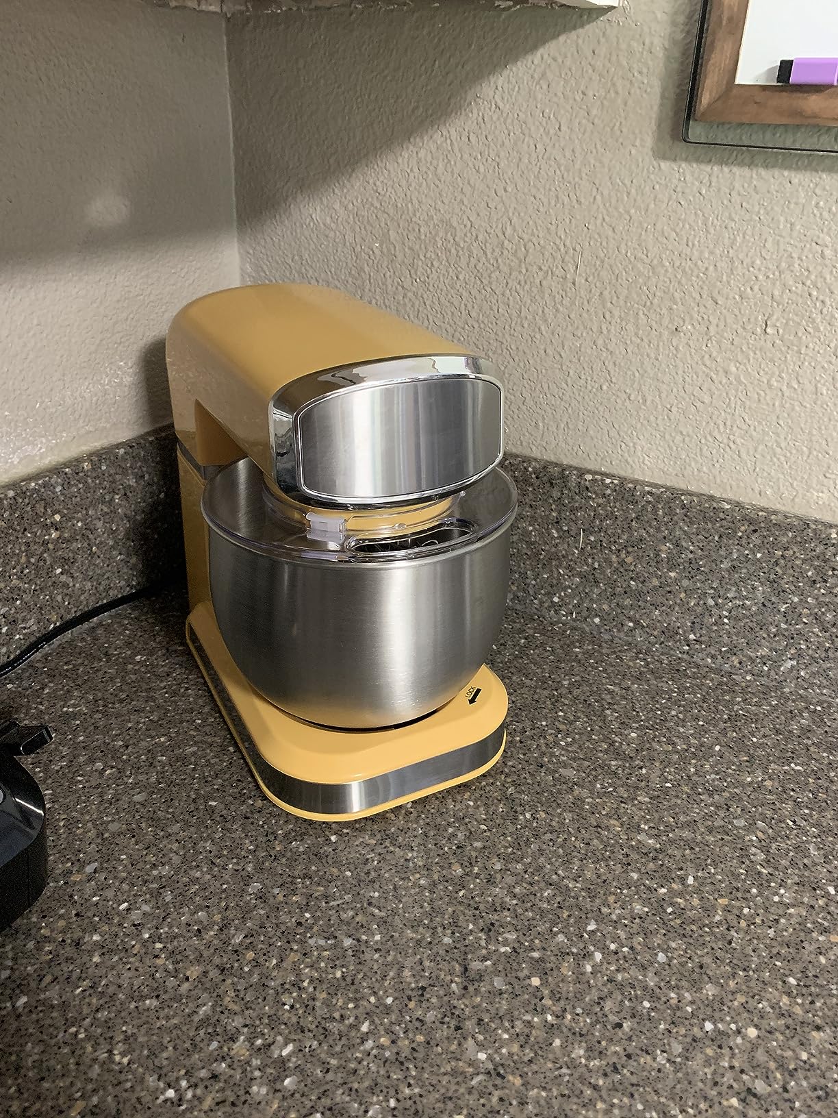 Kitchen in the box Stand Mixer, 3.2Qt Small Electric Food Mixer, 6 Speeds Portable Lightweight Kitchen Mixer for Daily Use with Egg Whisk, Dough Hook, Flat Beater (Black) customer photo 2