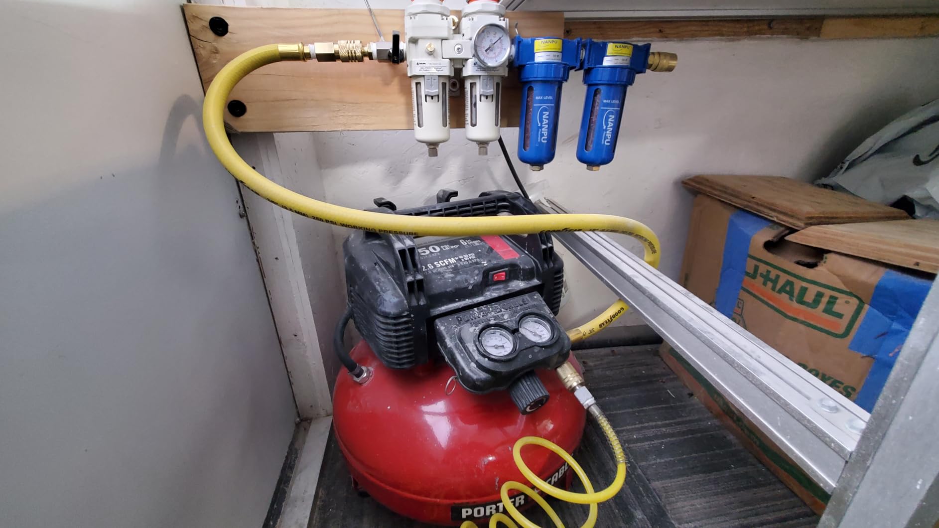 PORTER-CABLE Portable Pancake Air Compressor with Oil-Free Maintenance-Free Pump for Wood Working, Roofing, Home, Jobsite and More: 6 Gallon, 150 Max PSI, 2.6 CFM @ 90 PSI customer photo 2