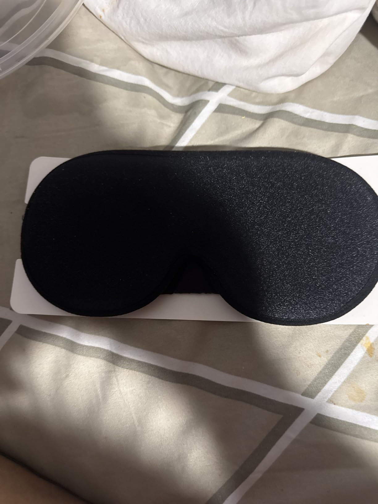 YFONG Weighted Sleep Mask, Women Men 3D Blocking Lights Sleeping Mask (4.2oz/120g), Pressure Relief Night Sleep Eye Mask with Adjustable Strap, Eye Cover Blindfold for Travel Nap Yoga, Black customer photo 1