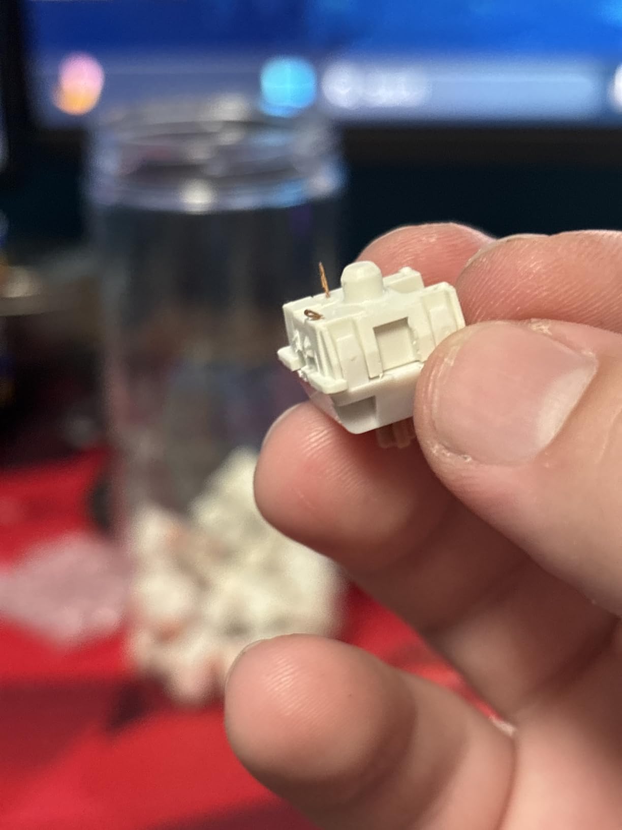Holy Panda Mechanical Keyboard Switch, 3Pin Pre Lubed, 67g Extended Spring, Enhance Tactile Plate Mounted MX Switch(100 Pack) customer photo 1