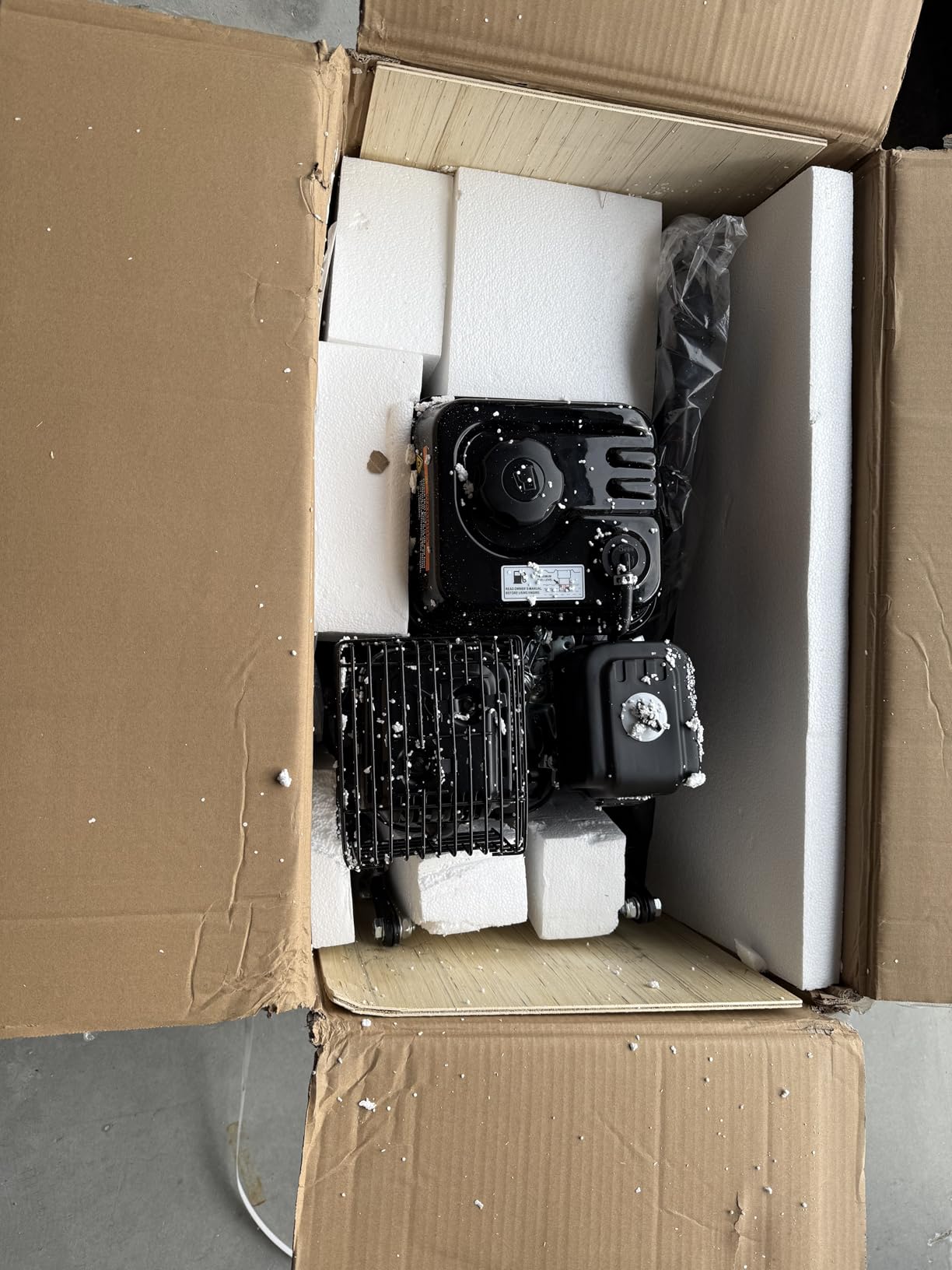 BILT HARD Plate Compactor Rammer, 6.5HP 196cc Gas Engine 5500 VPM 2500 lbs Compaction Force, 21 x 14.5 inch Plate, Ground Compactors for Paving Landscaping Sidewalk Patio, EPA Compliant customer photo 1