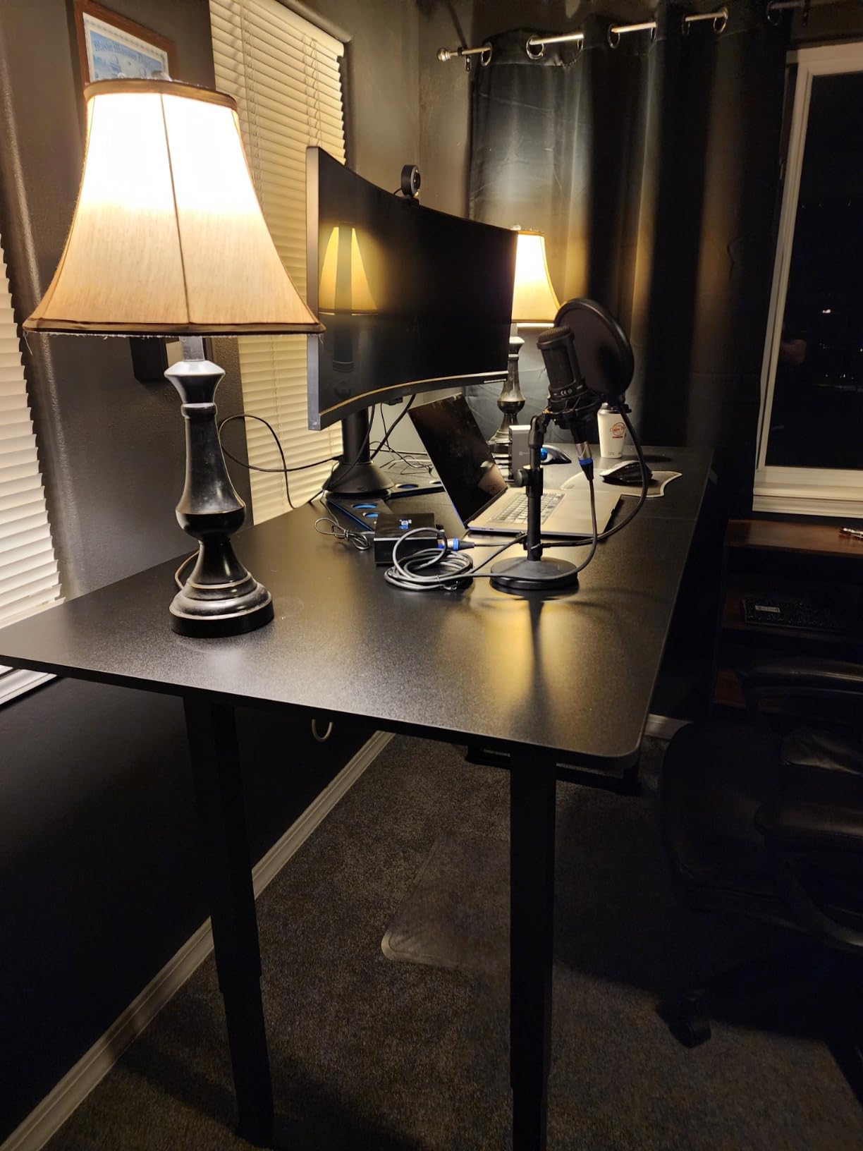 FLEXISPOT 4 Leg Standing Desk 71 x 32 Inch Electric Adjustable Height Sit Stand Desk with Splice Board Home Office Desk, Black Top + Black Frame customer photo 2