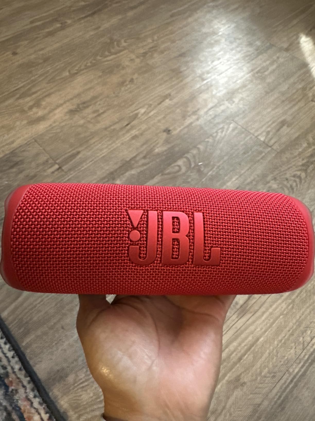 Flip 6 - Portable Bluetooth Speaker, powerful sound and deep bass, IPX7 waterproof, 12 hours of playtime, JBL PartyBoost for multiple speaker pairing for home, outdoor and travel (Red) customer photo 1